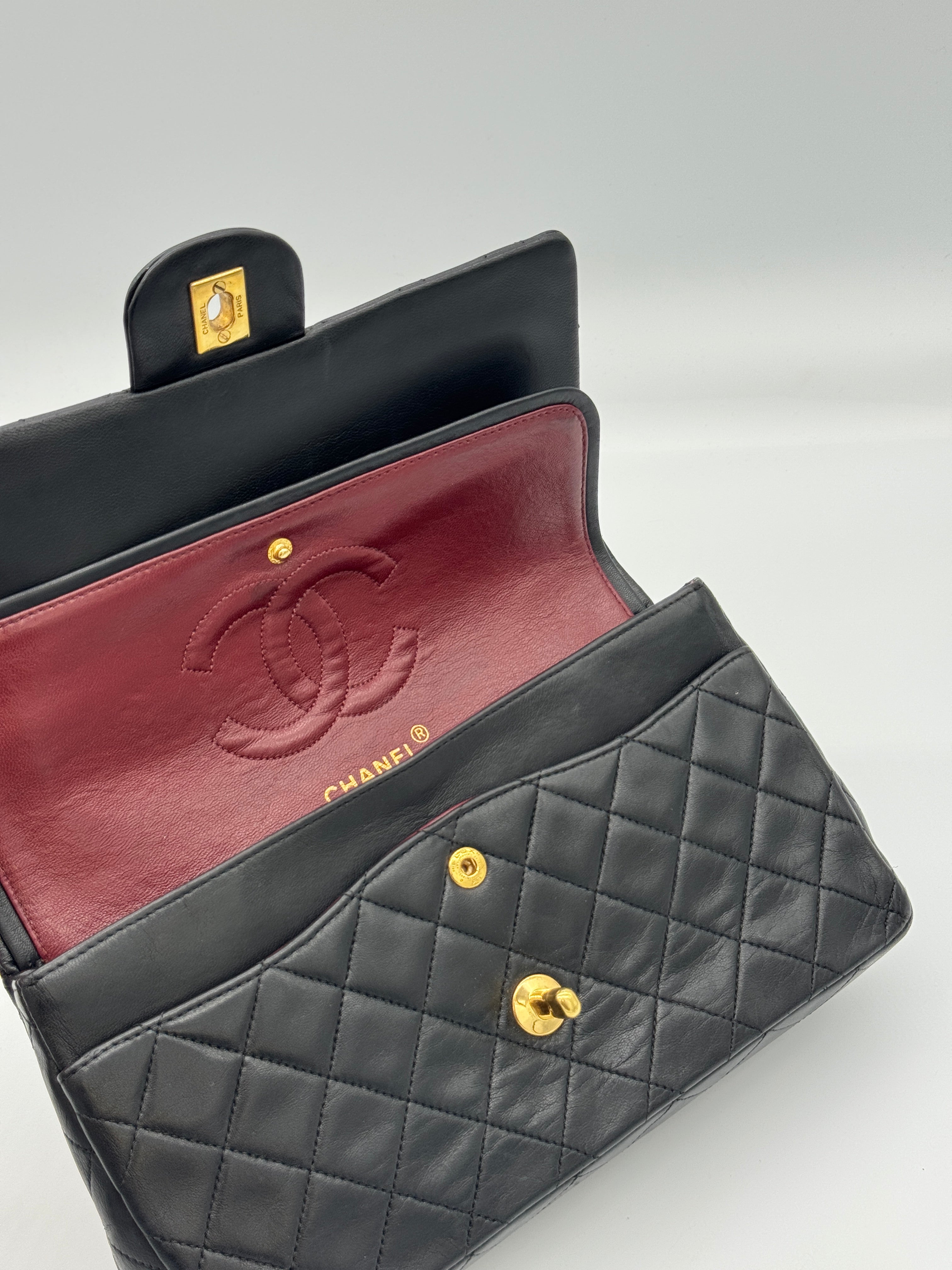 Chanel Classic Medium