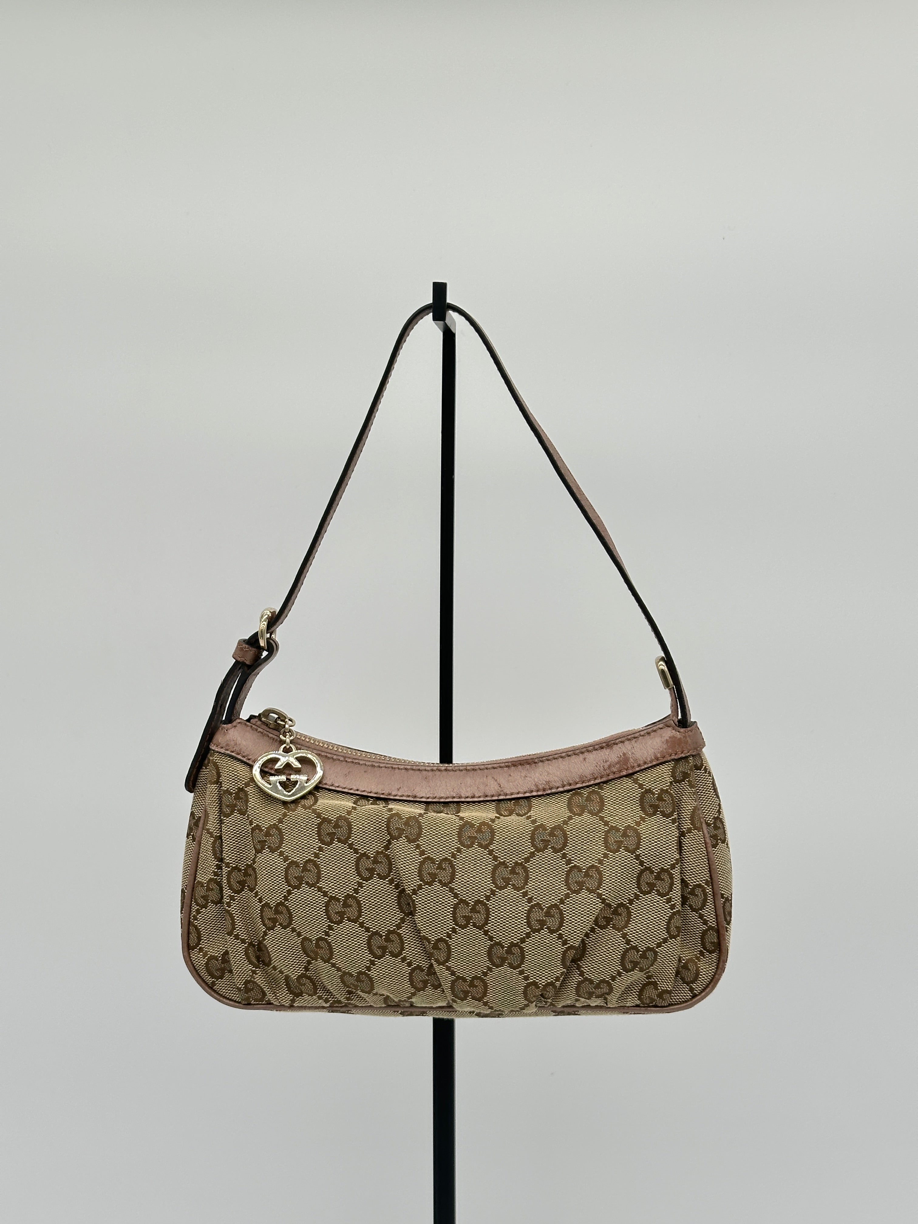 Gucci Heart Pochette