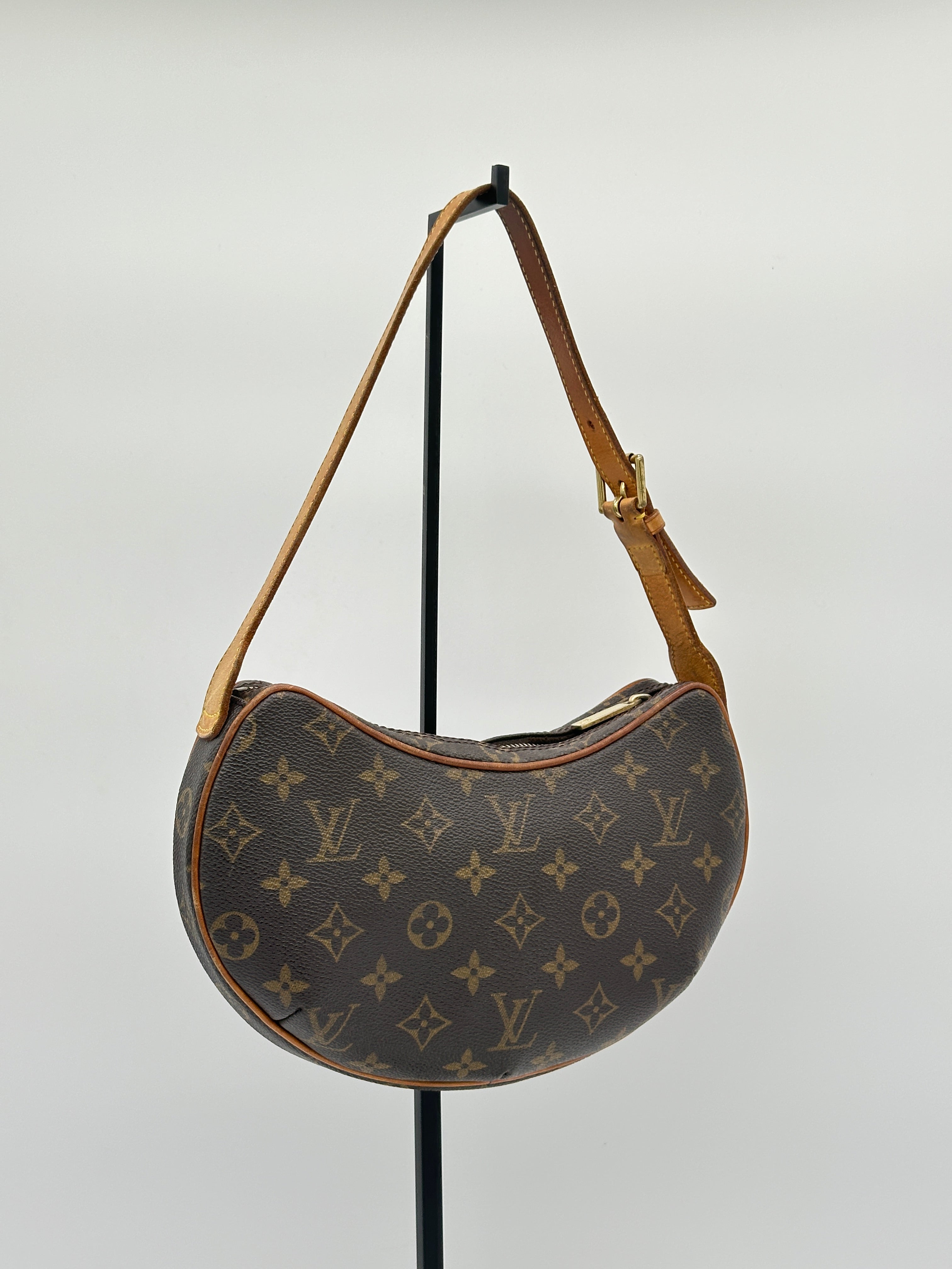 Louis Vuitton Croissant PM