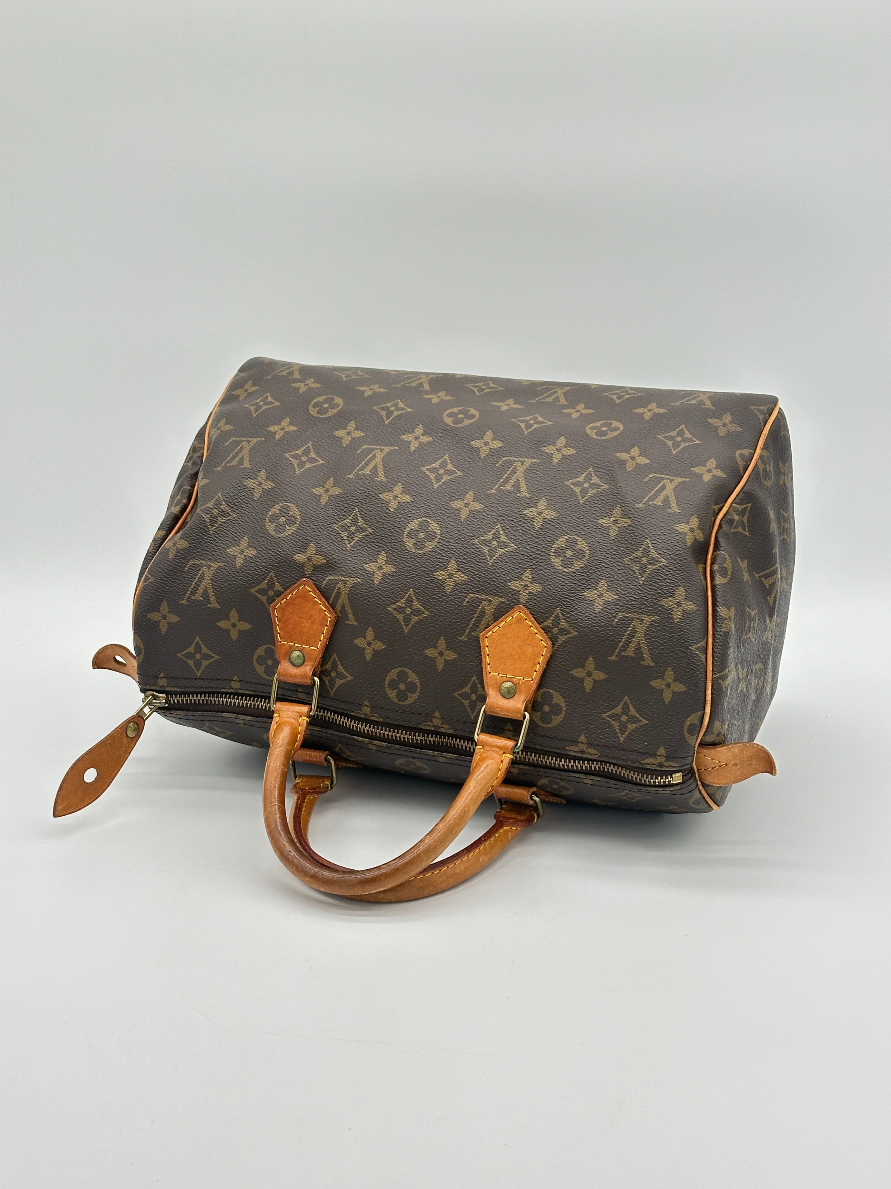 Louis Vuitton Speedy 30