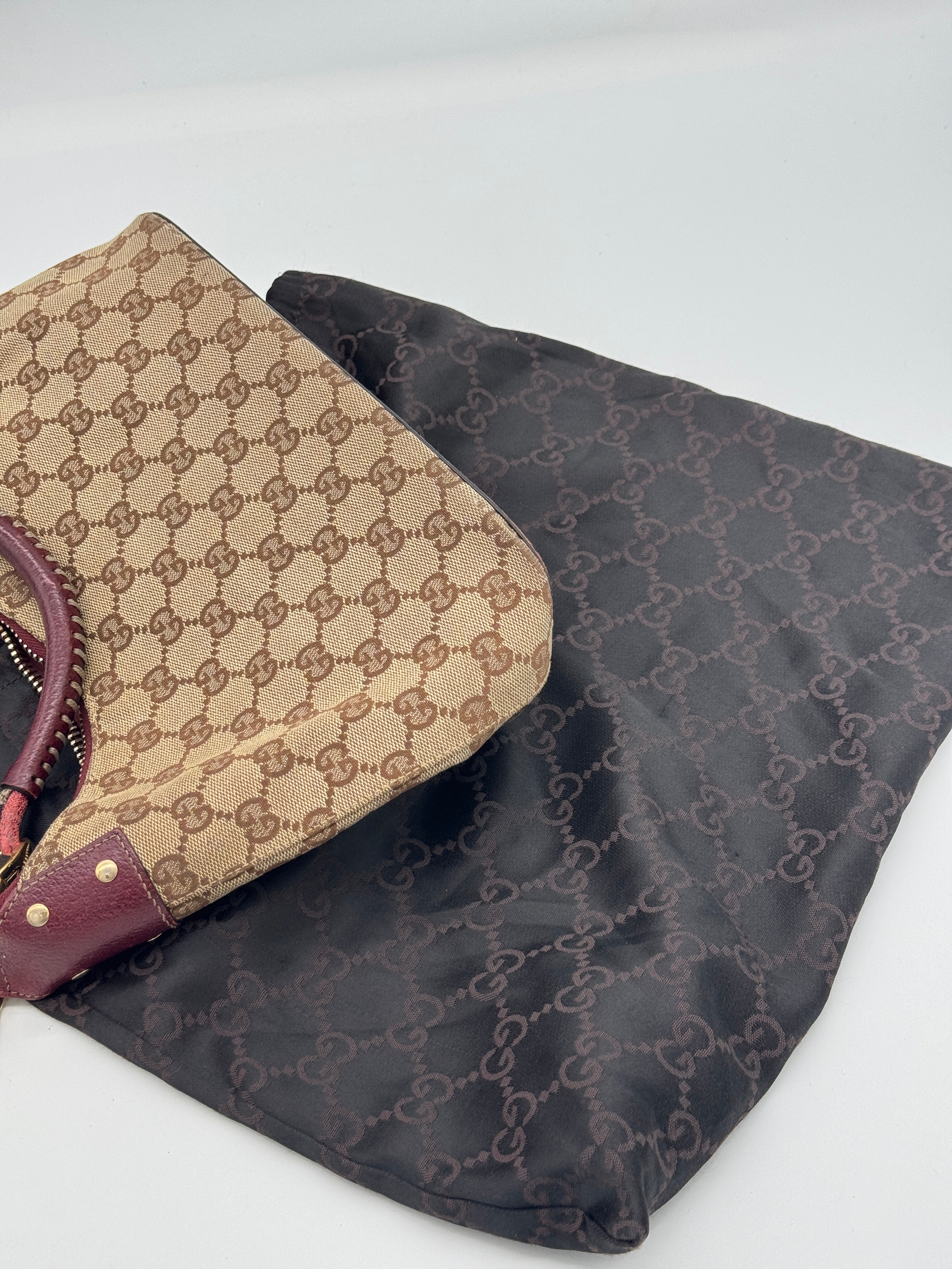 Gucci Lock Canvas