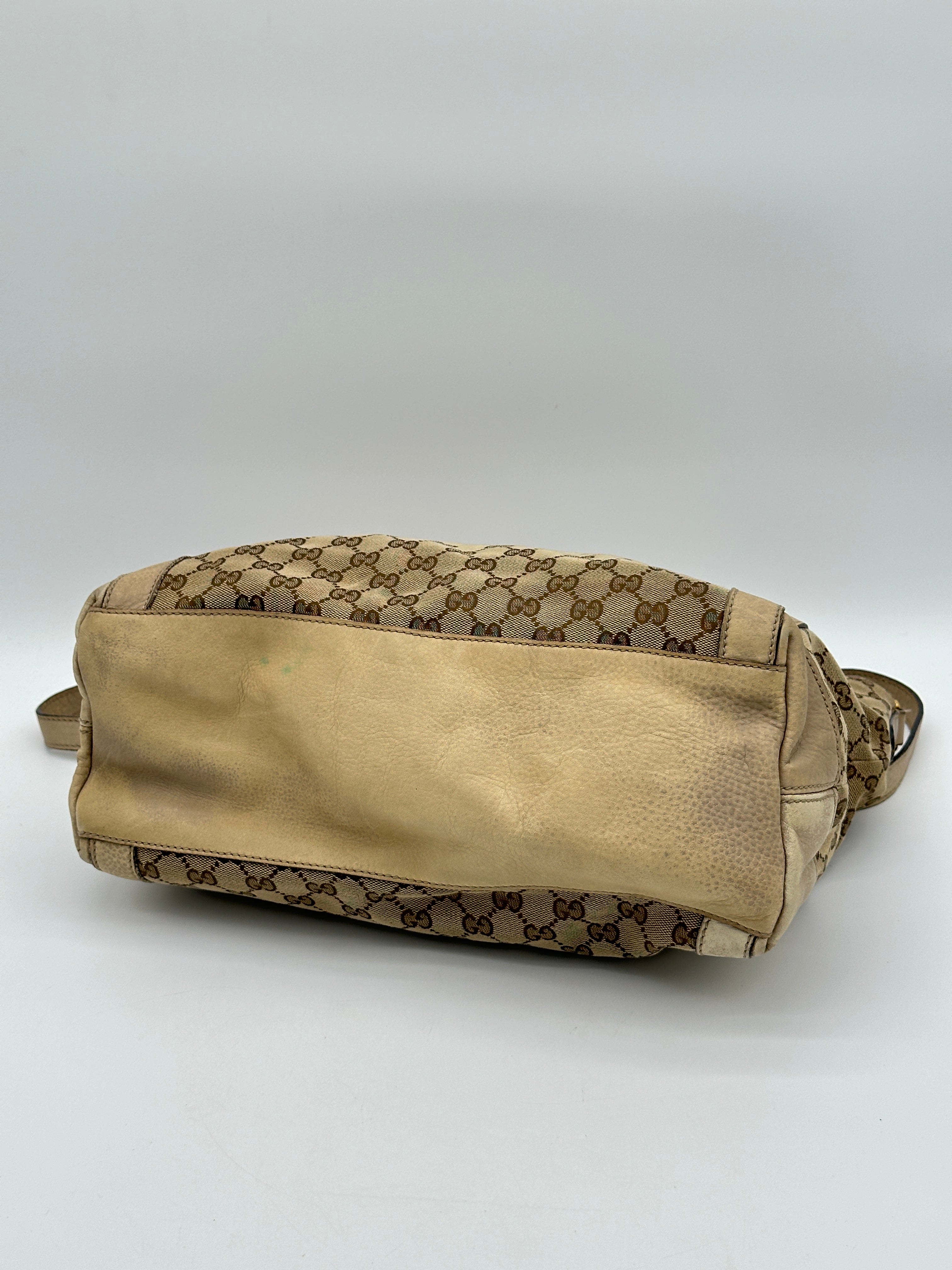 Gucci Miss Canvas