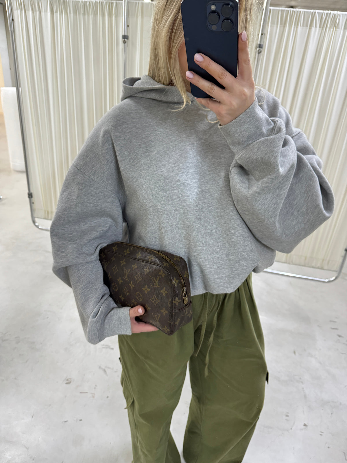 Louis Vuitton Trousse 23