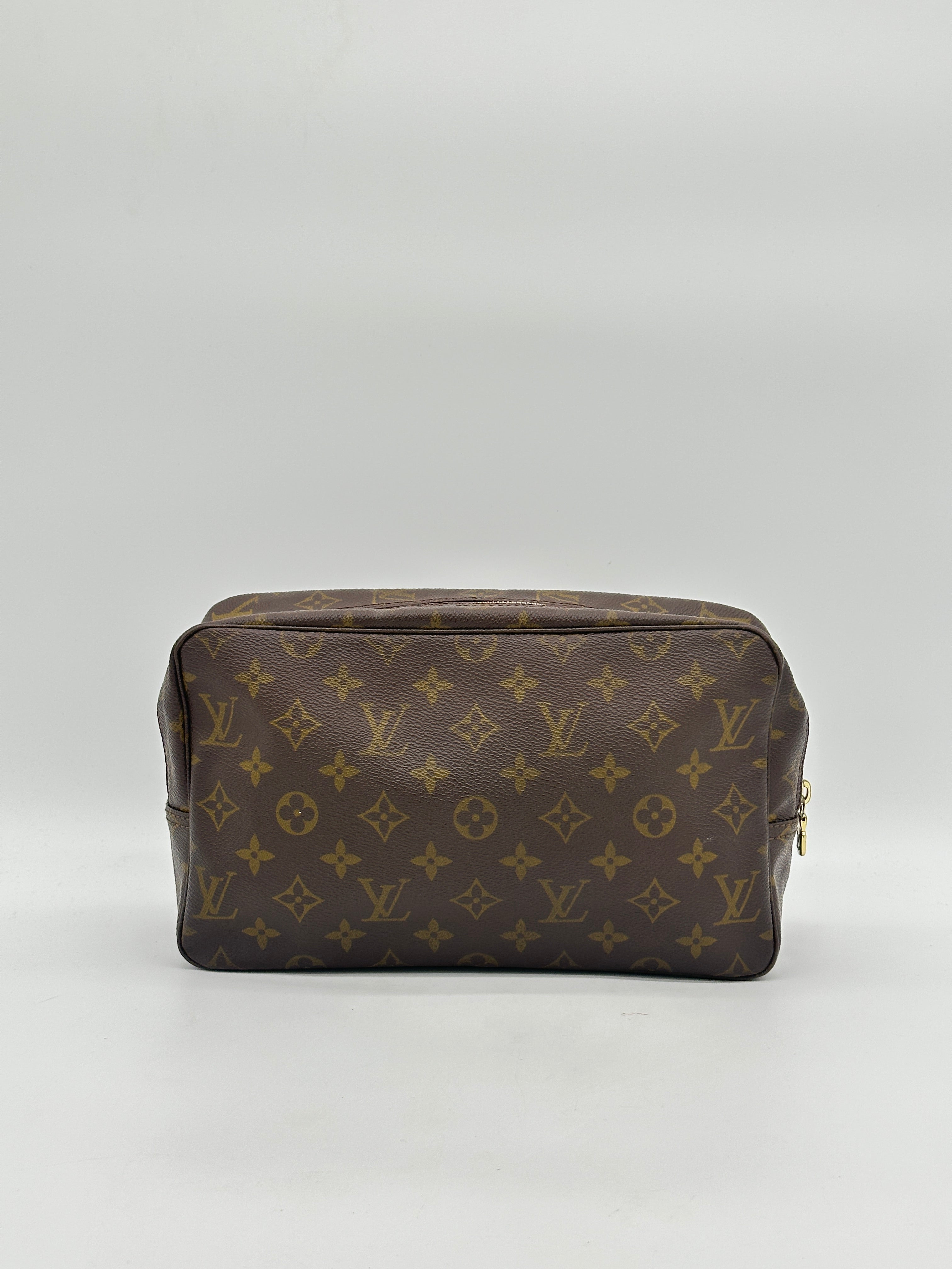 Louis Vuitton Trousse 28