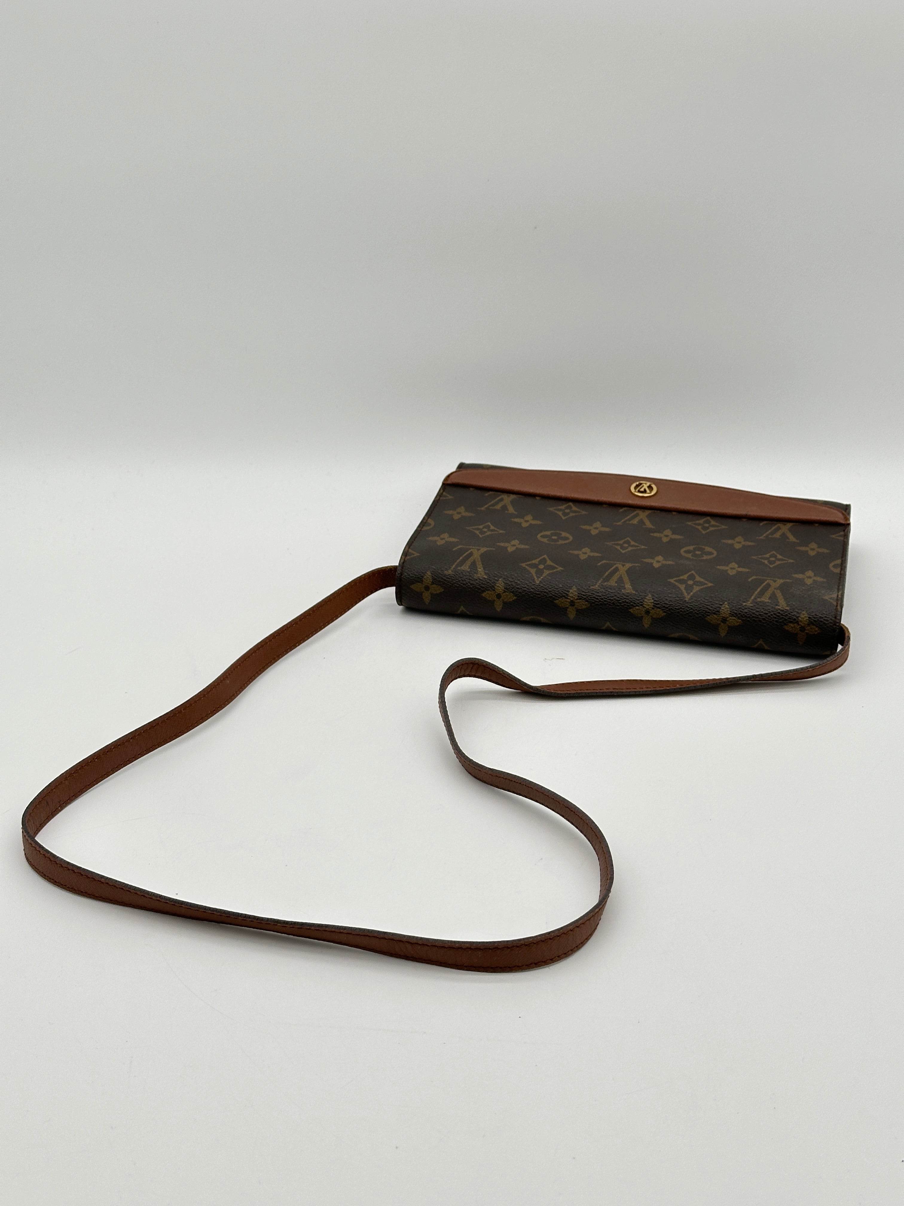 Louis Vuitton Bordeaux 24