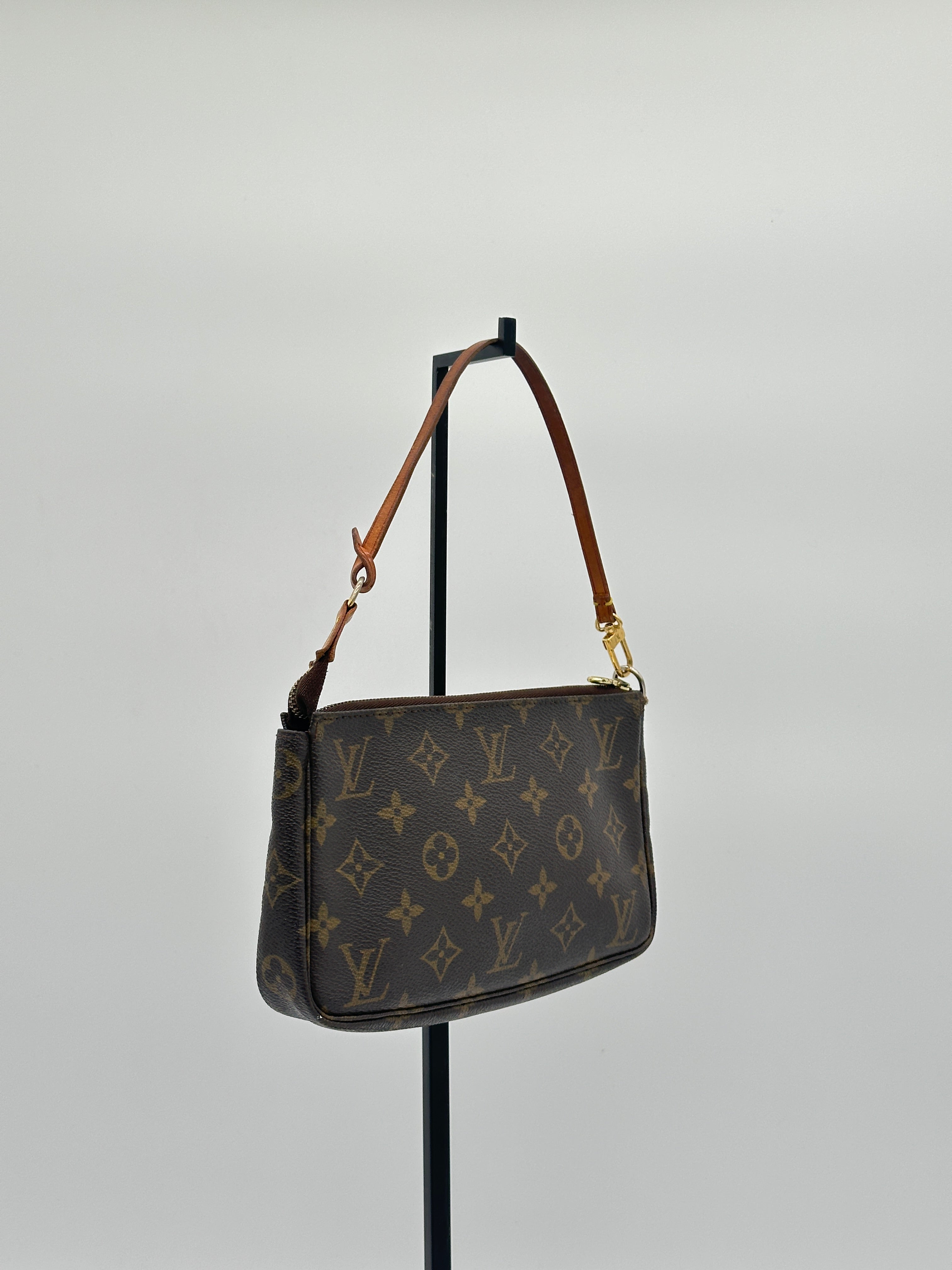 Louis Vuitton Pochette Accessoires
