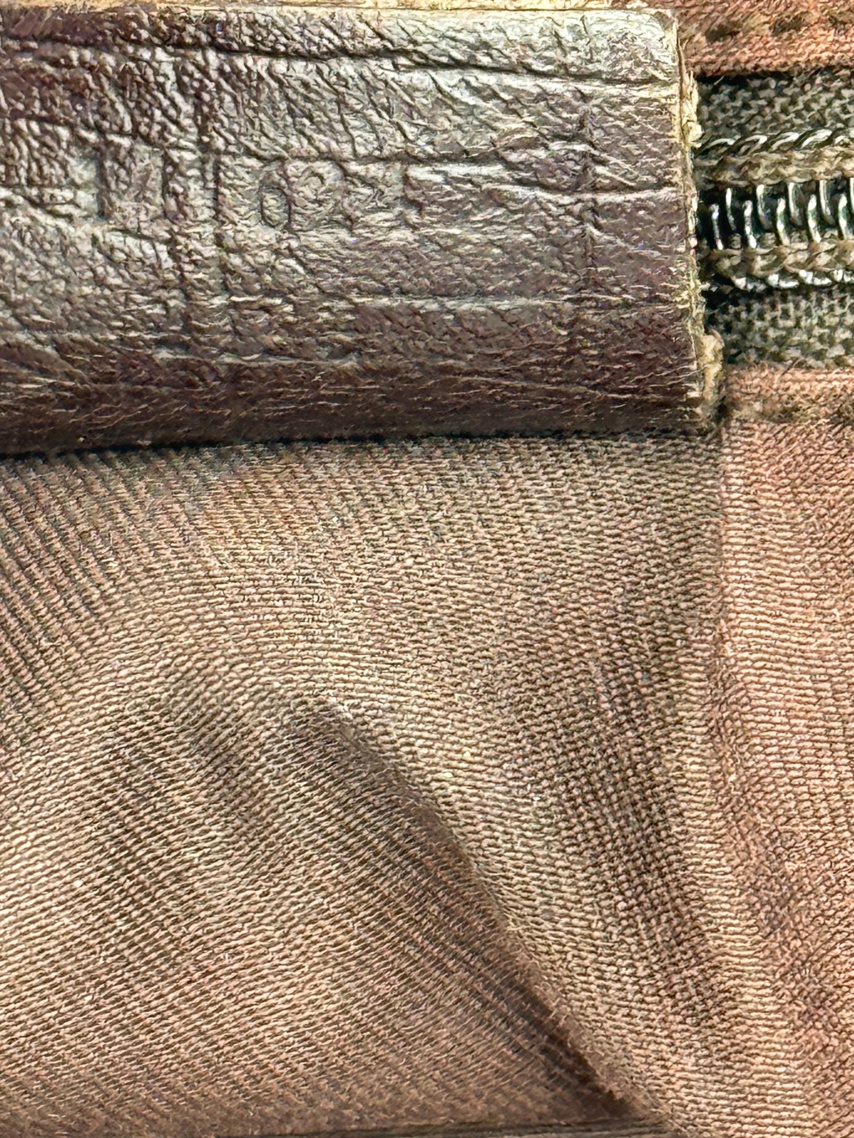 Gucci Supreme Tote