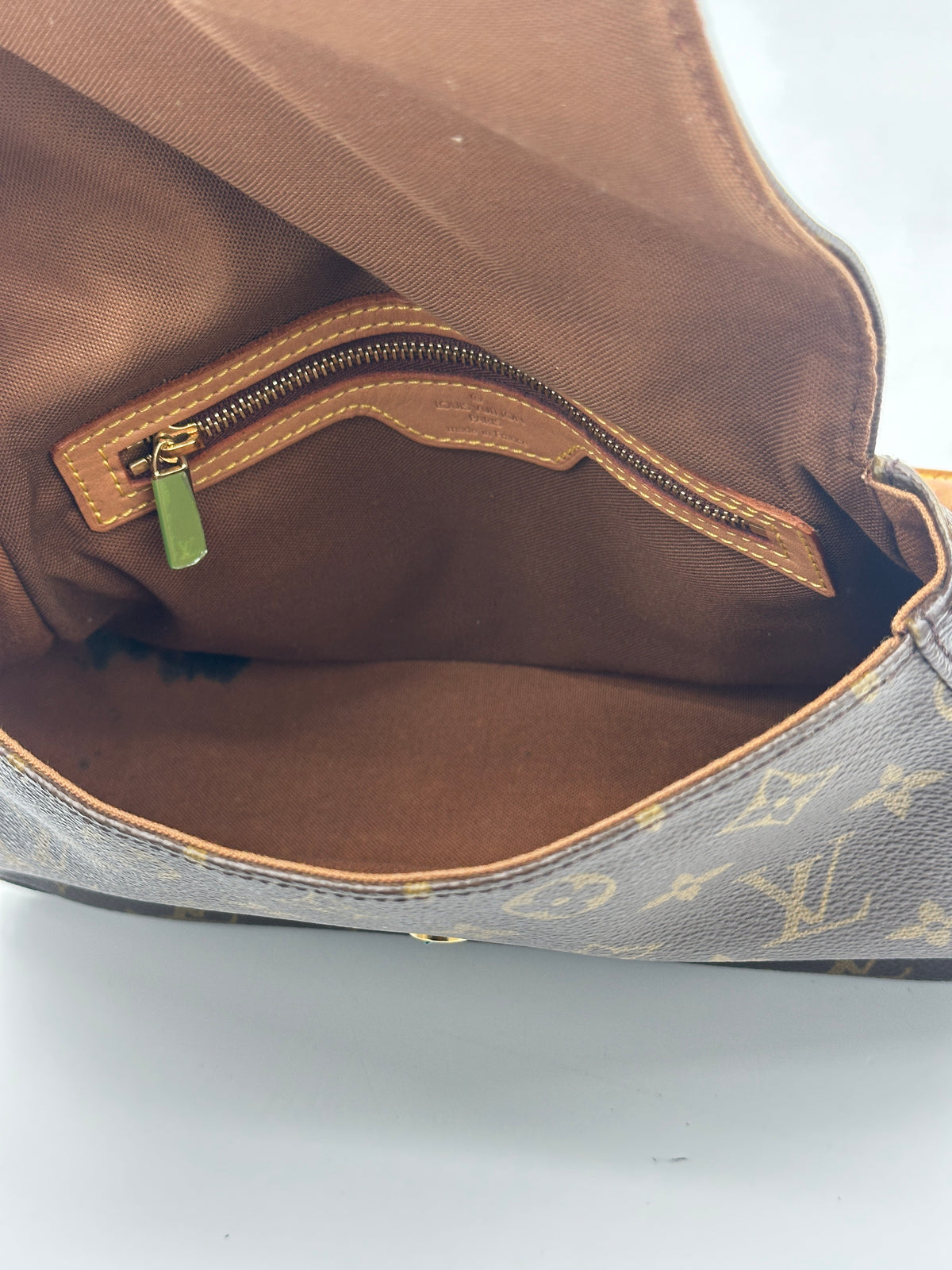 Louis Vuitton Mini Looping