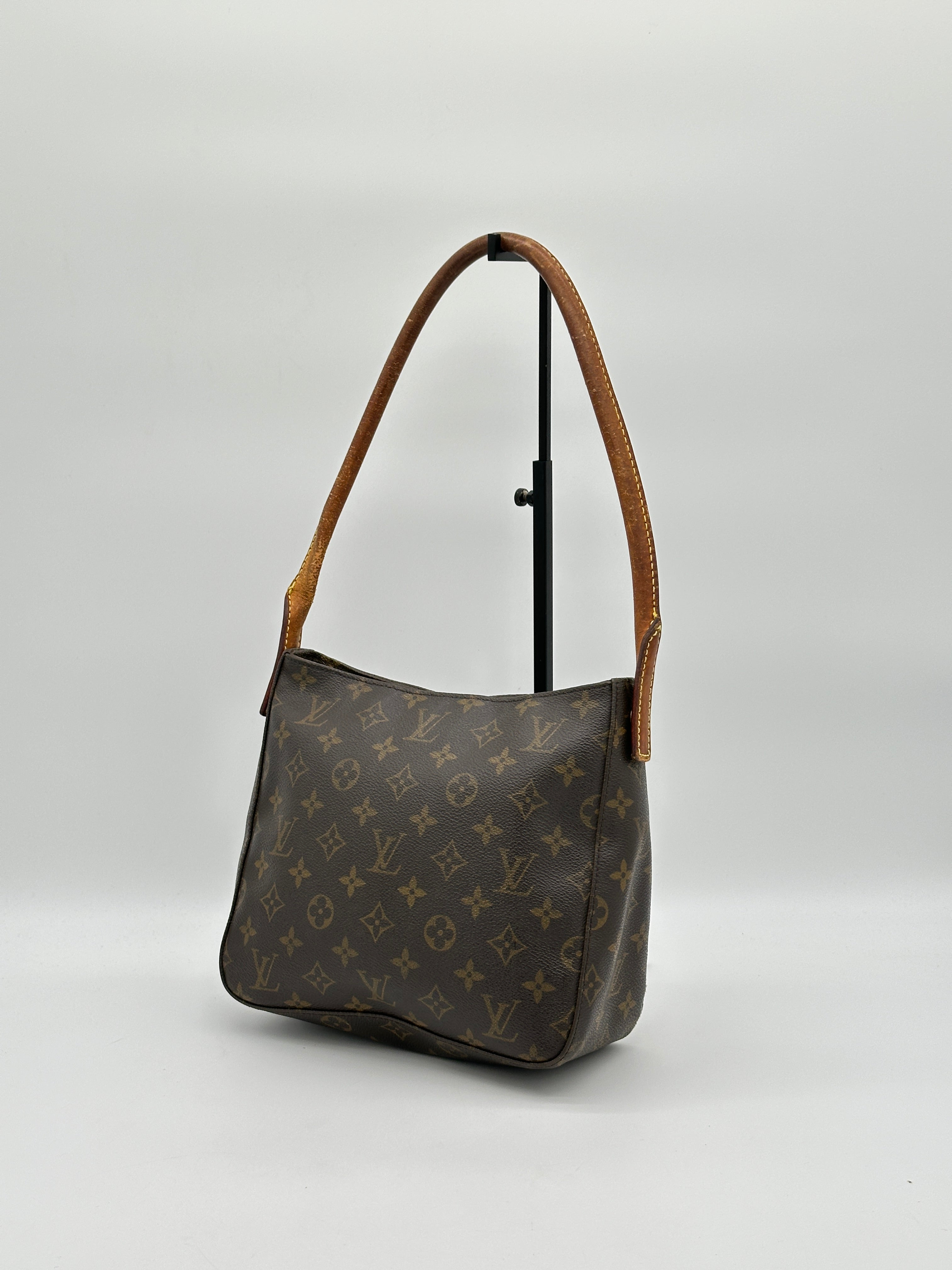 Louis Vuitton Looping MM
