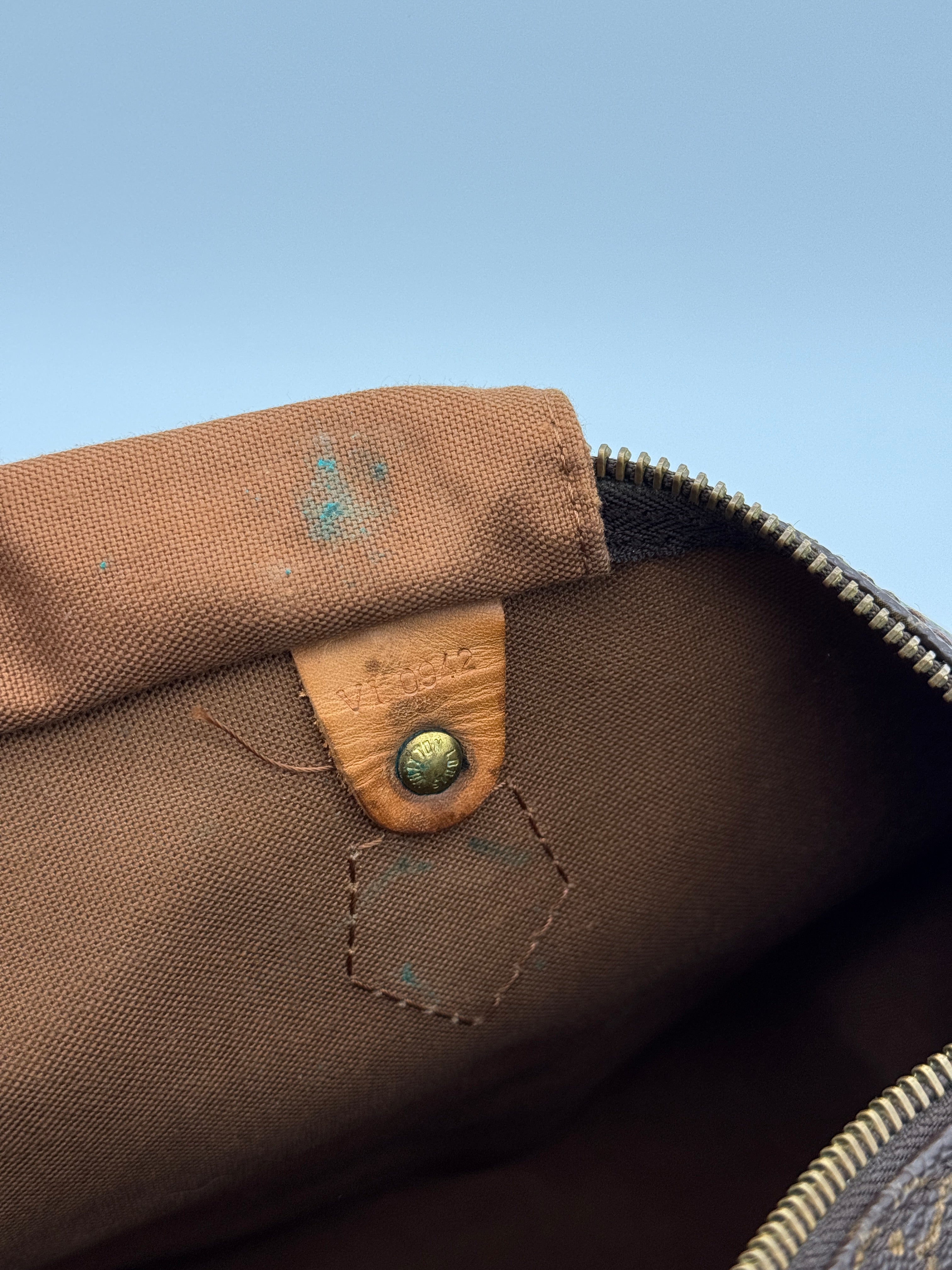 Louis Vuitton Speedy 35
