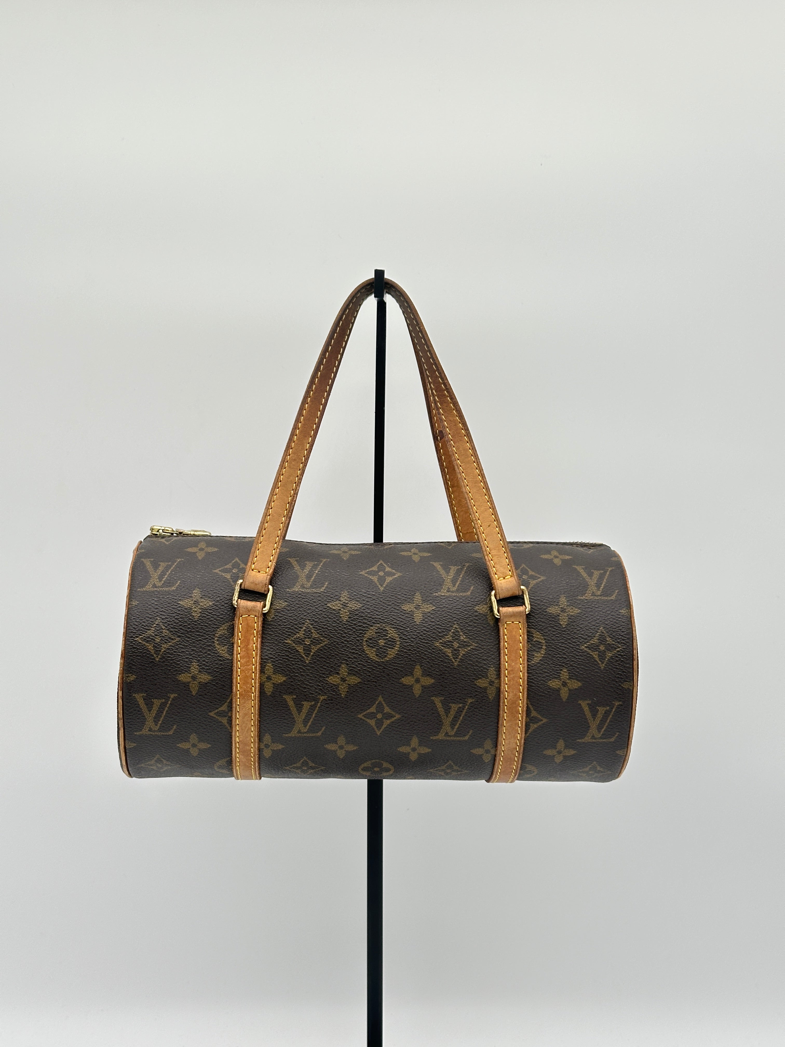Louis Vuitton Papillon 26