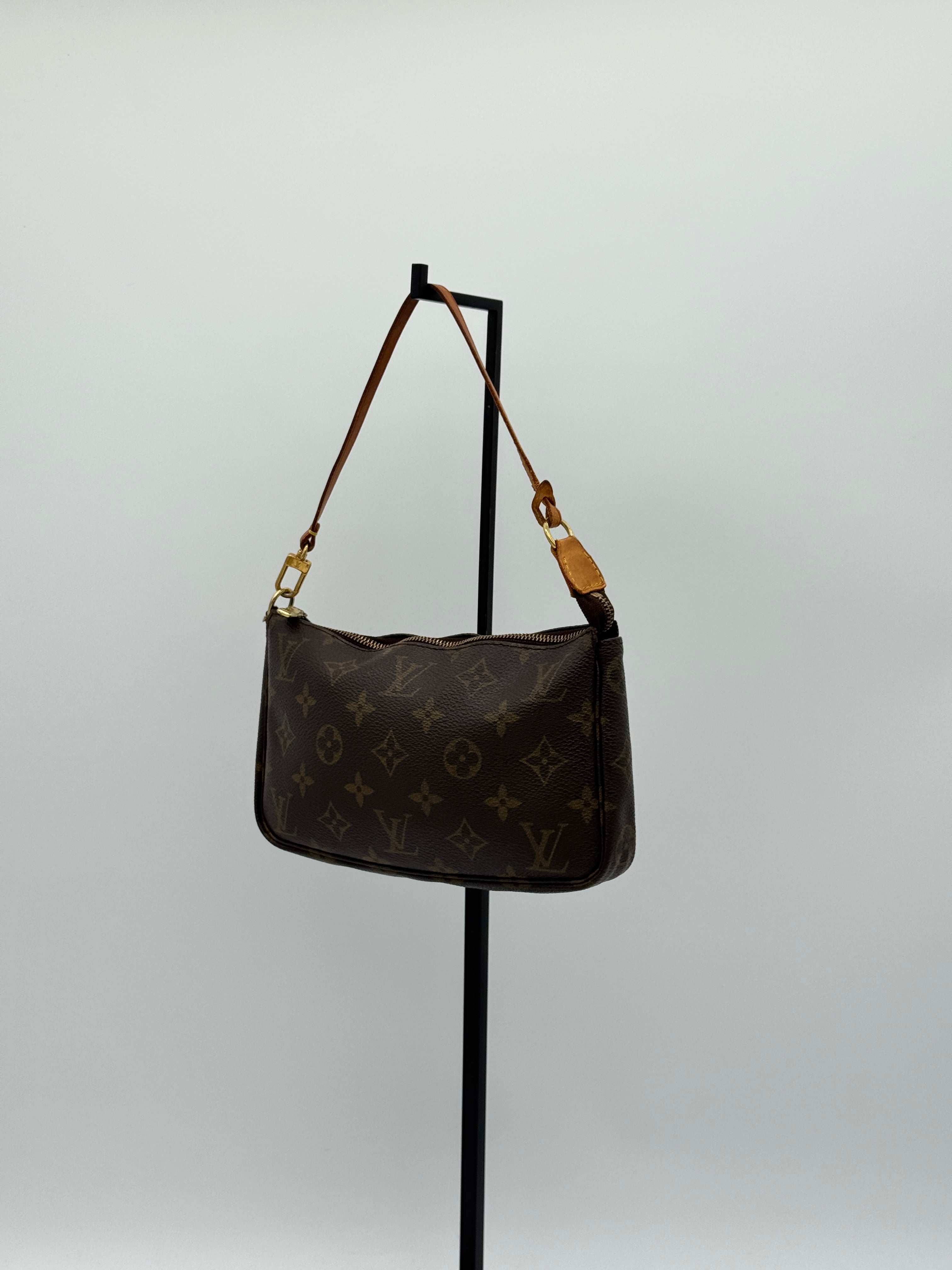 Louis Vuitton Pochette Accessoires
