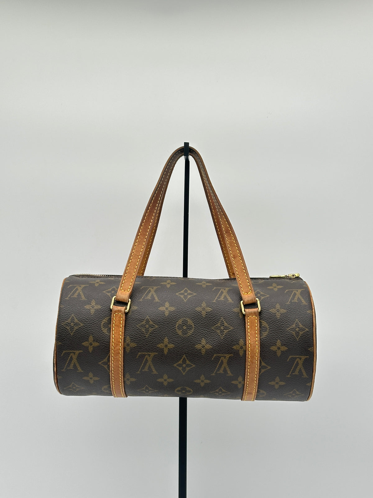 Louis Vuitton Papillon 26