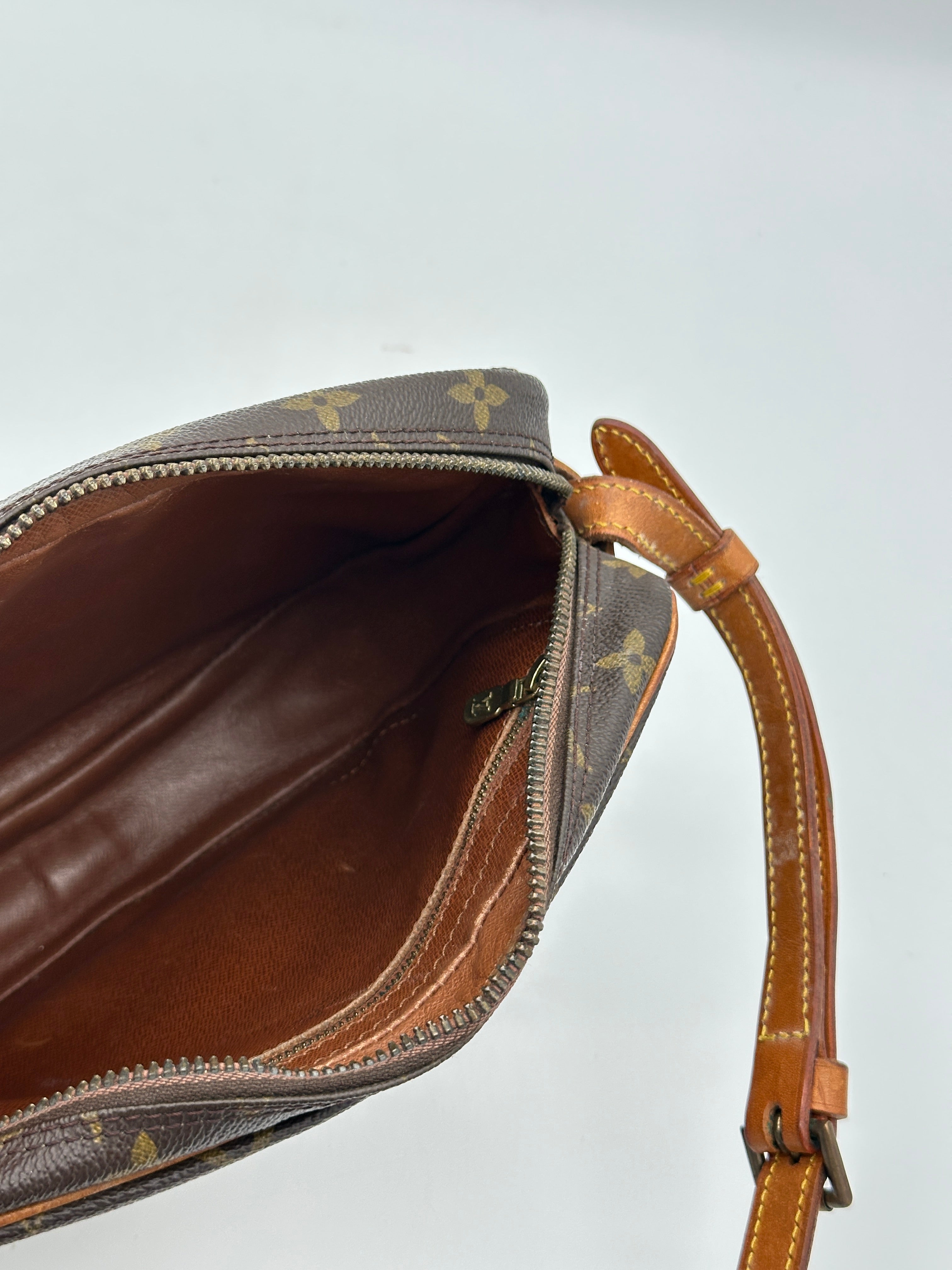 Louis Vuitton Jeune Fille MM