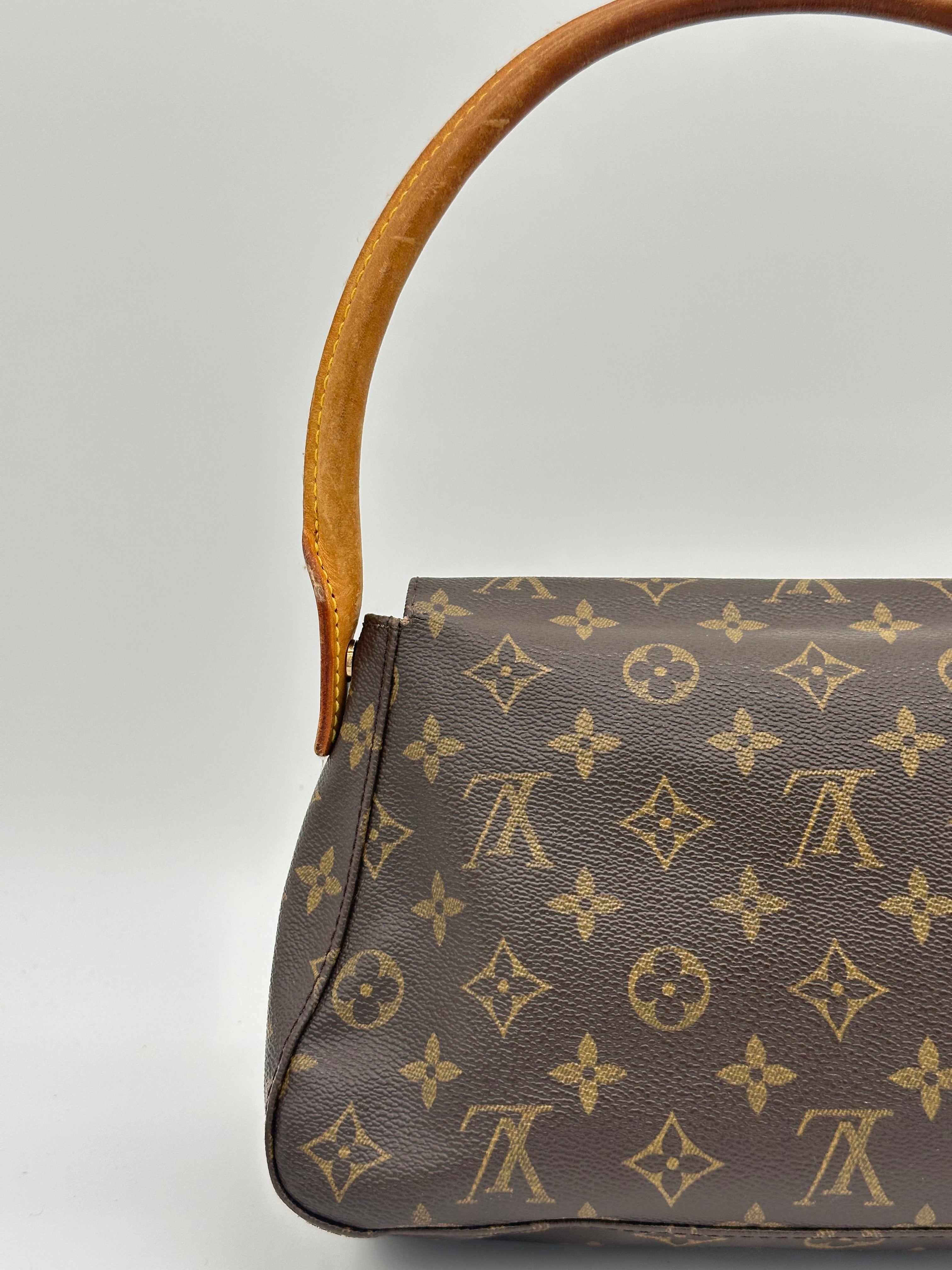 Louis Vuitton Mini Looping