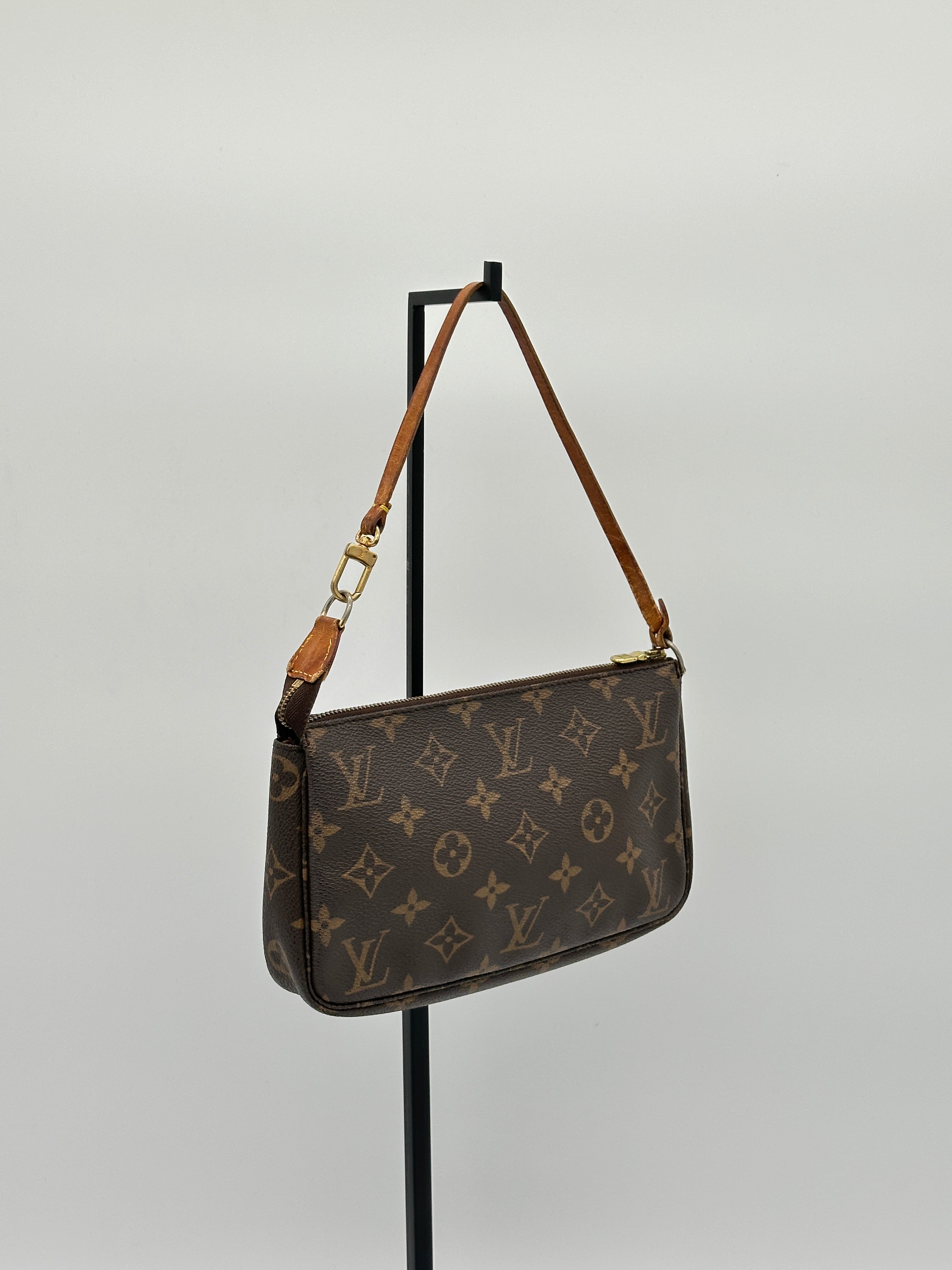 Louis Vuitton Pochette Accessoires