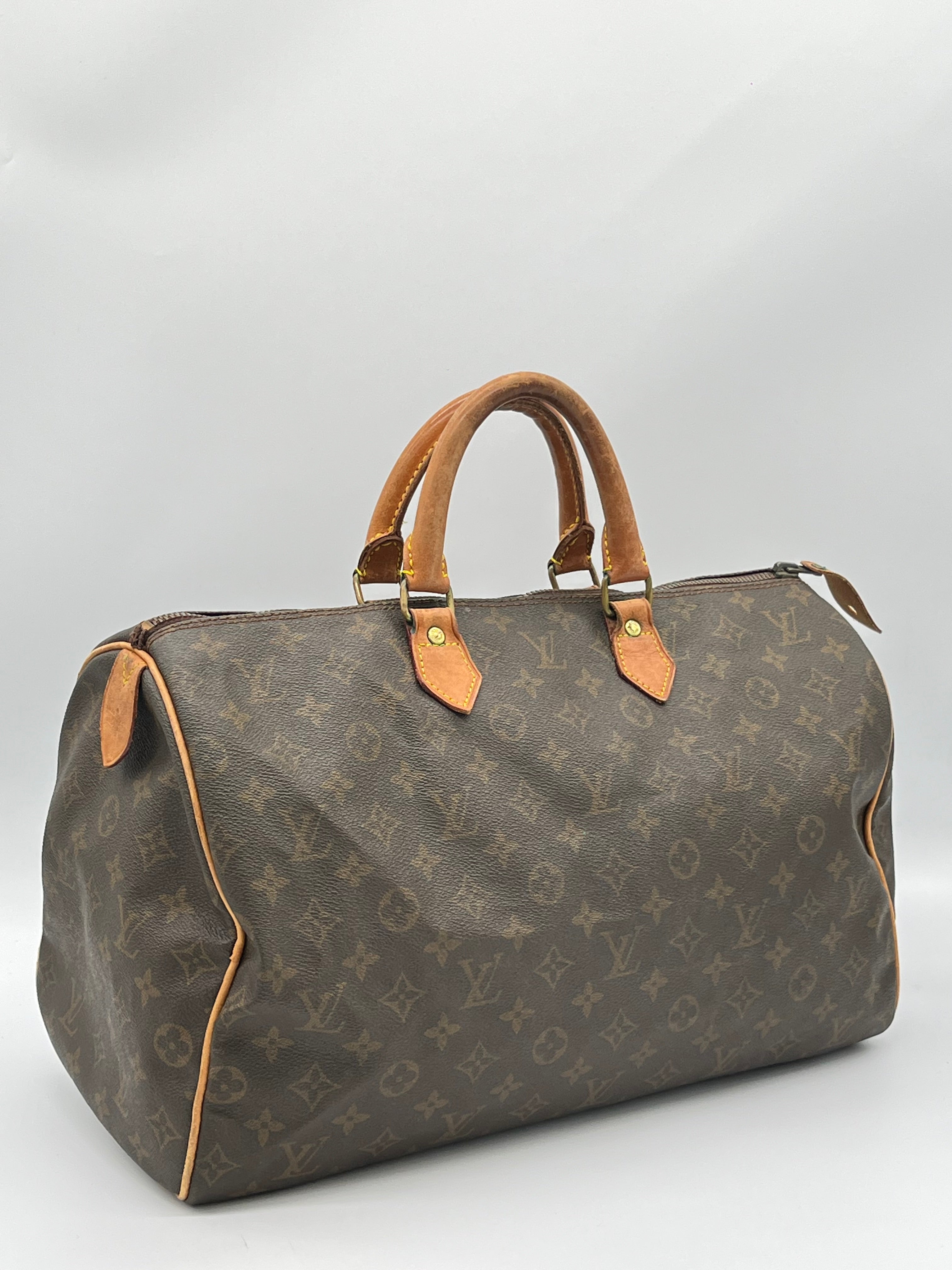 Louis Vuitton Speedy 40
