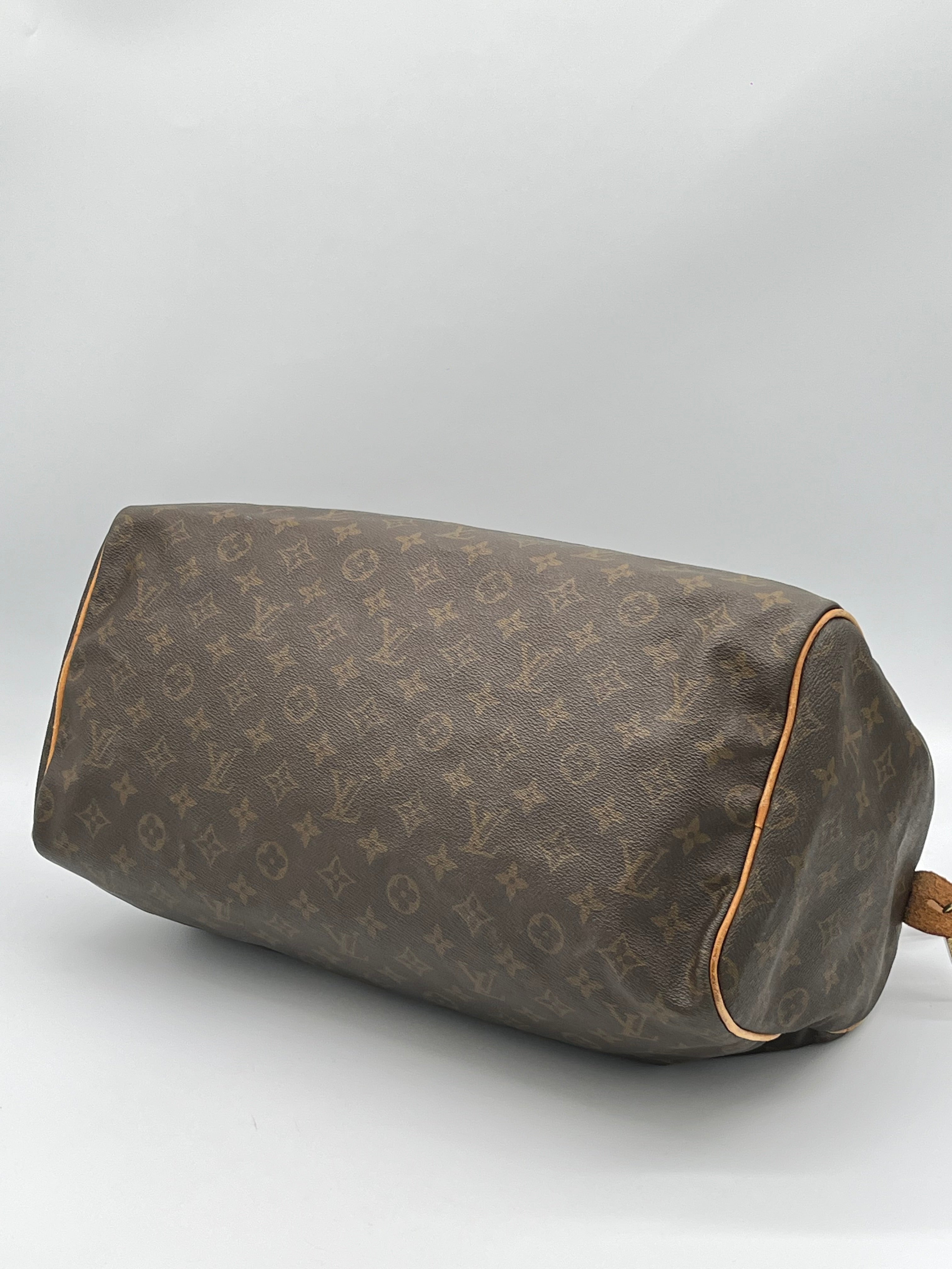 Louis Vuitton Speedy 40