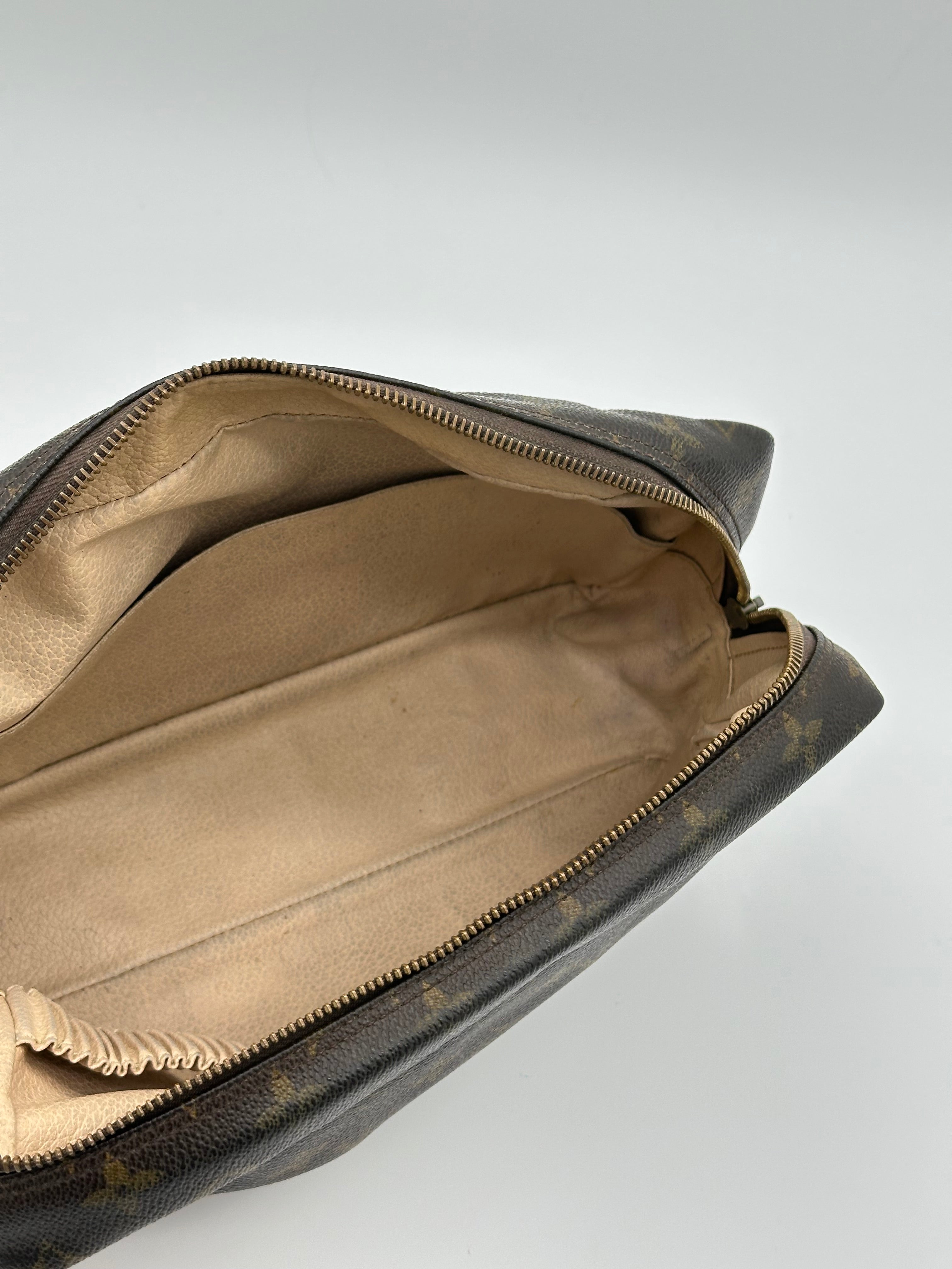 Louis Vuitton Trousse 28