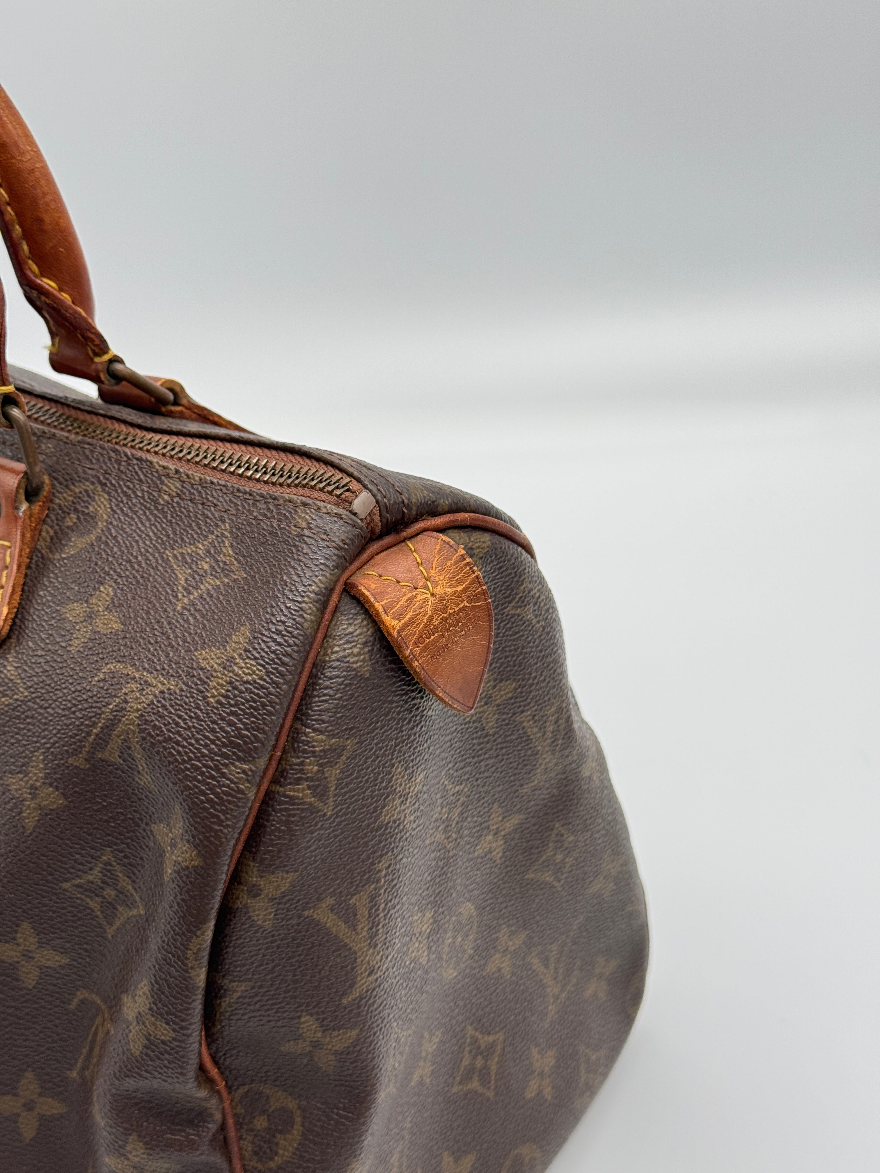 Louis Vuitton Speedy 30