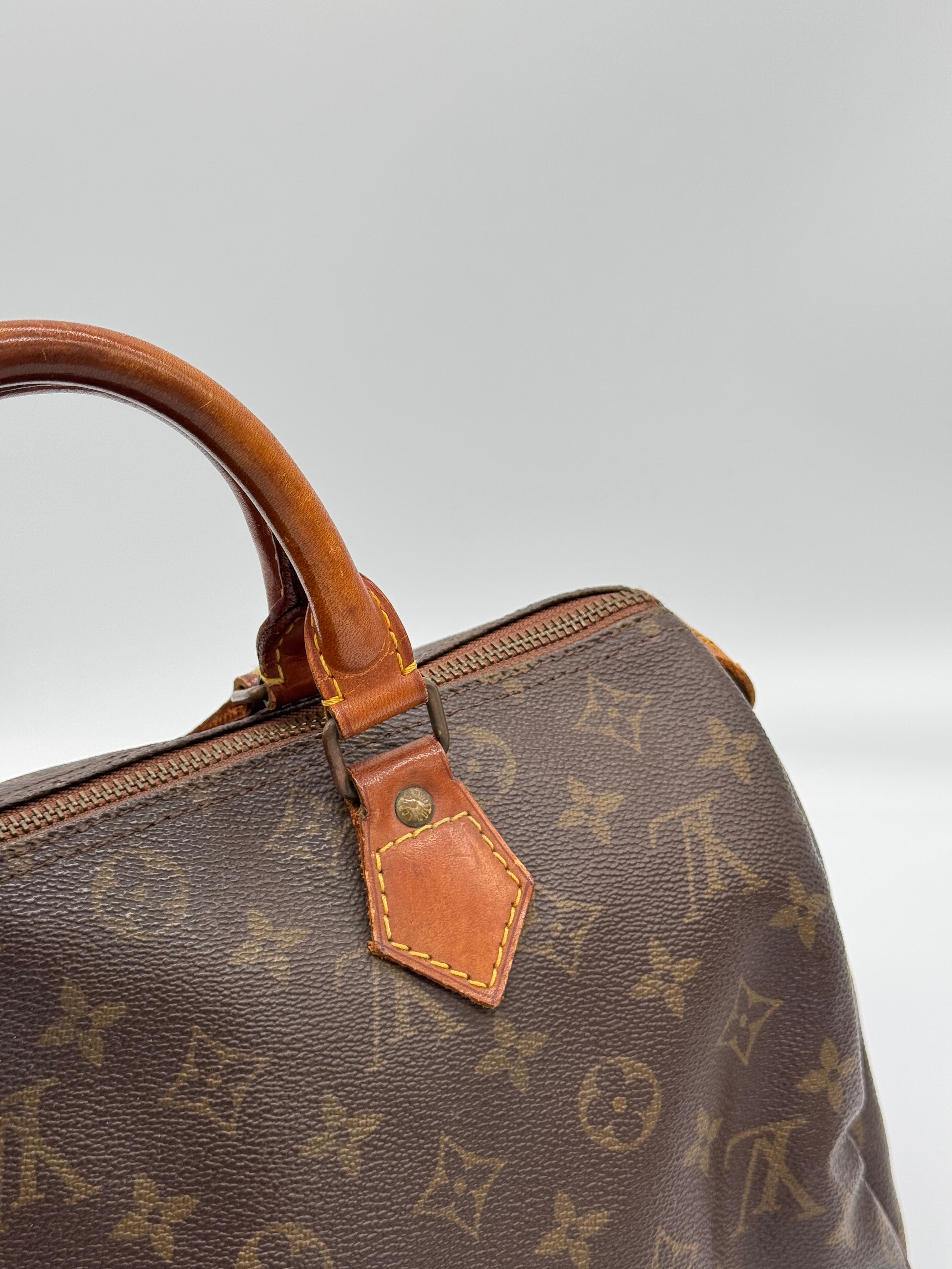 Louis Vuitton Speedy 30