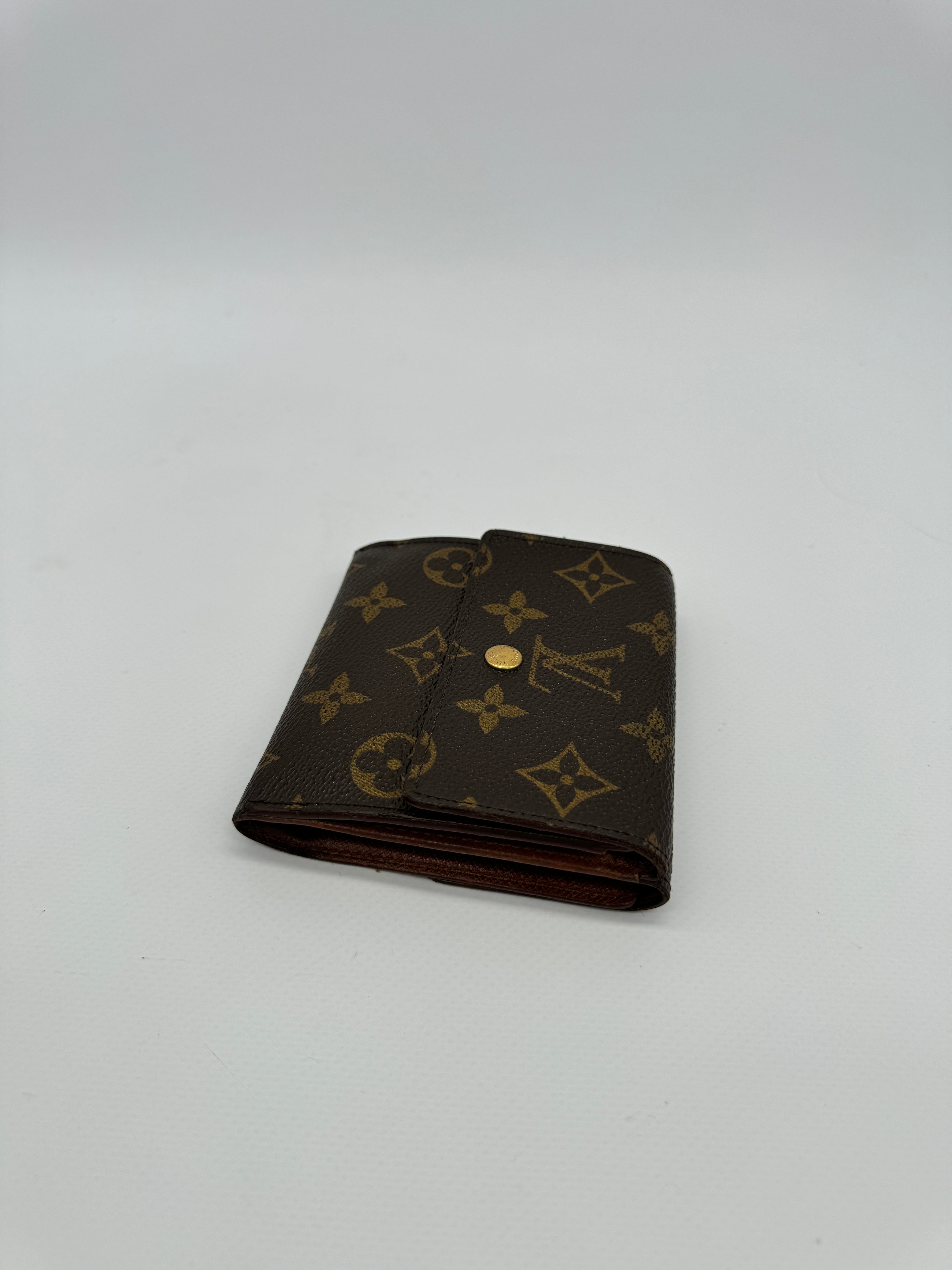 Louis Vuitton Elise Wallet