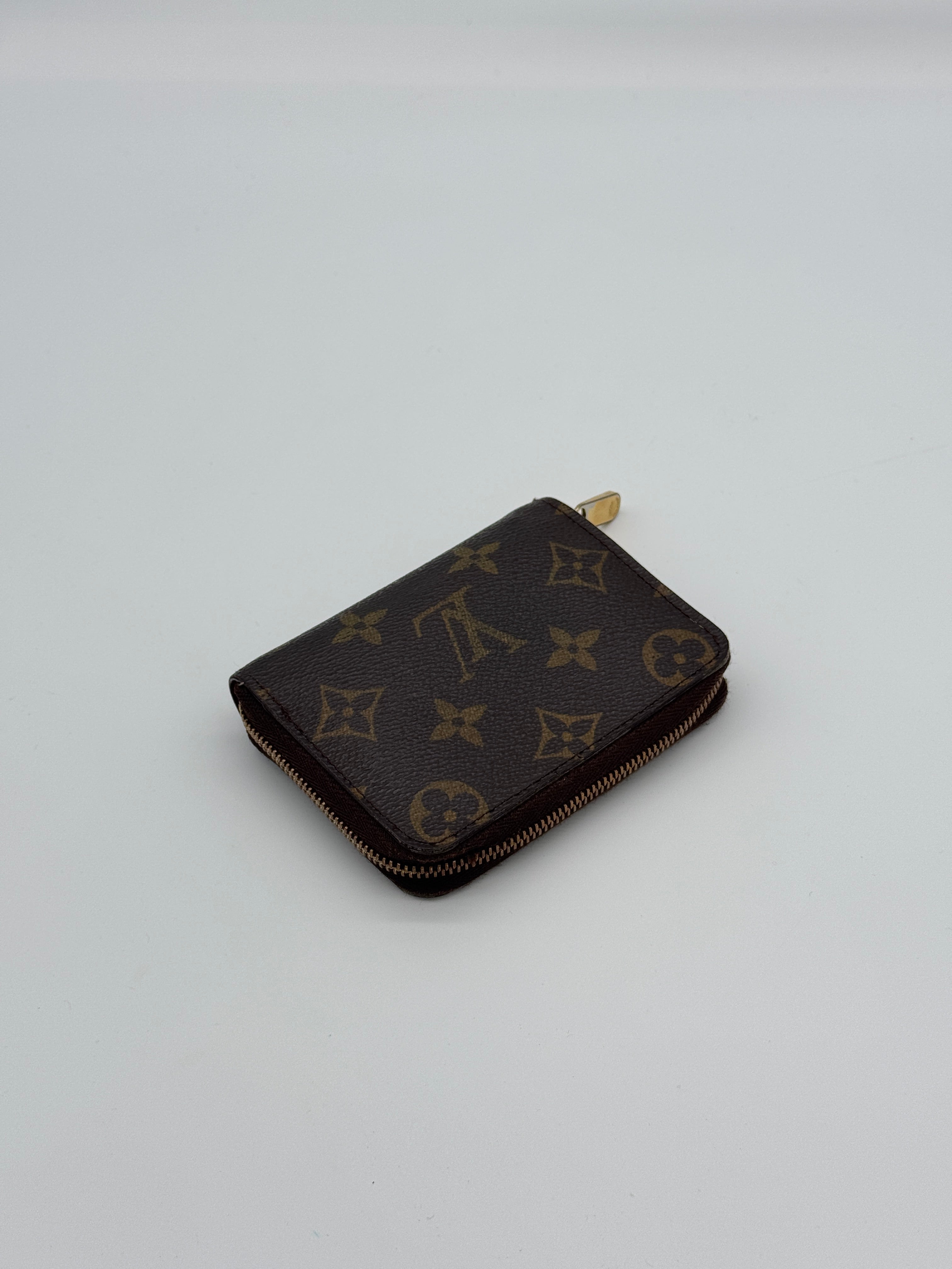 Louis Vuitton Zippy Wallet