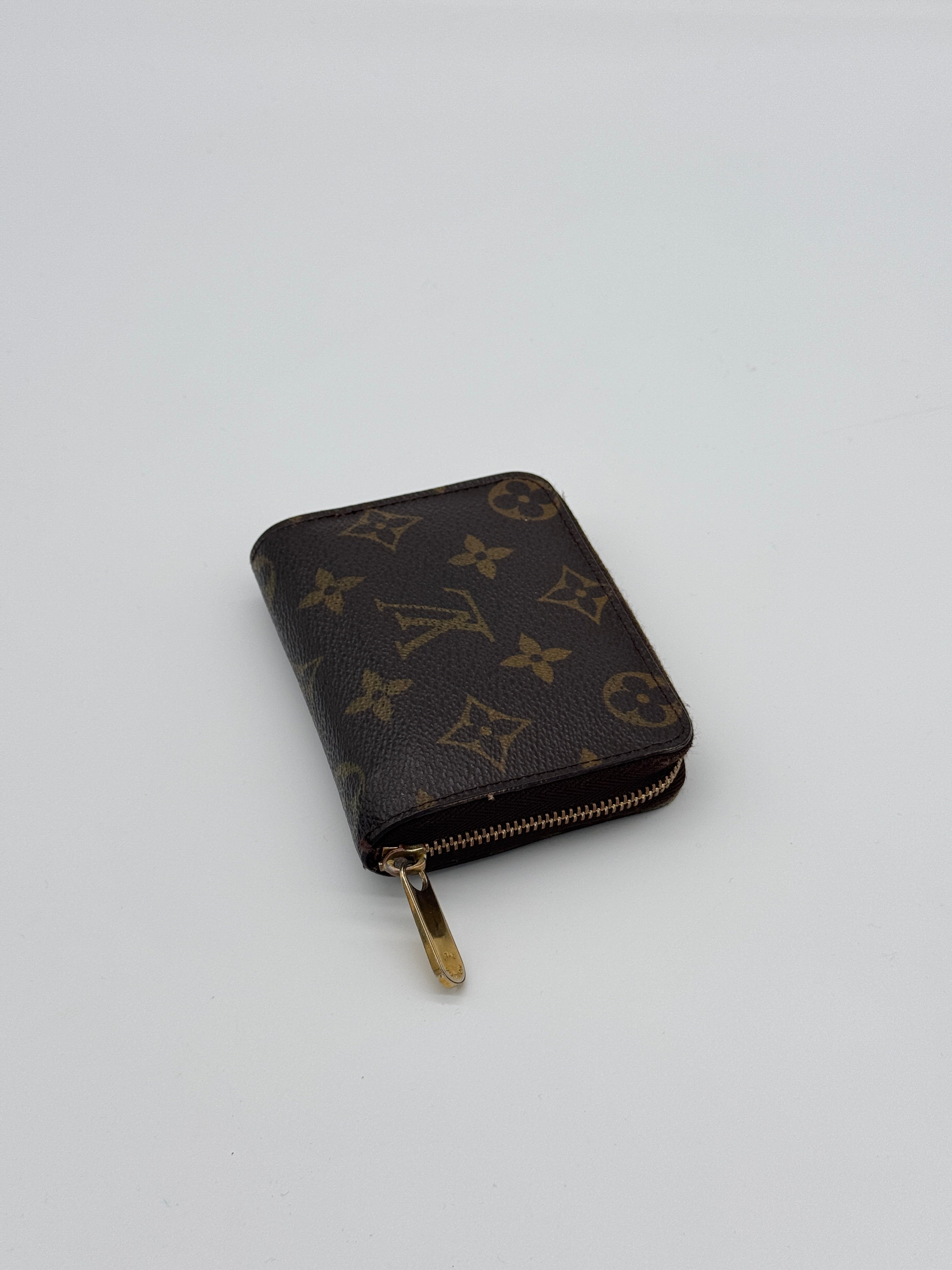 Louis Vuitton Zippy Wallet