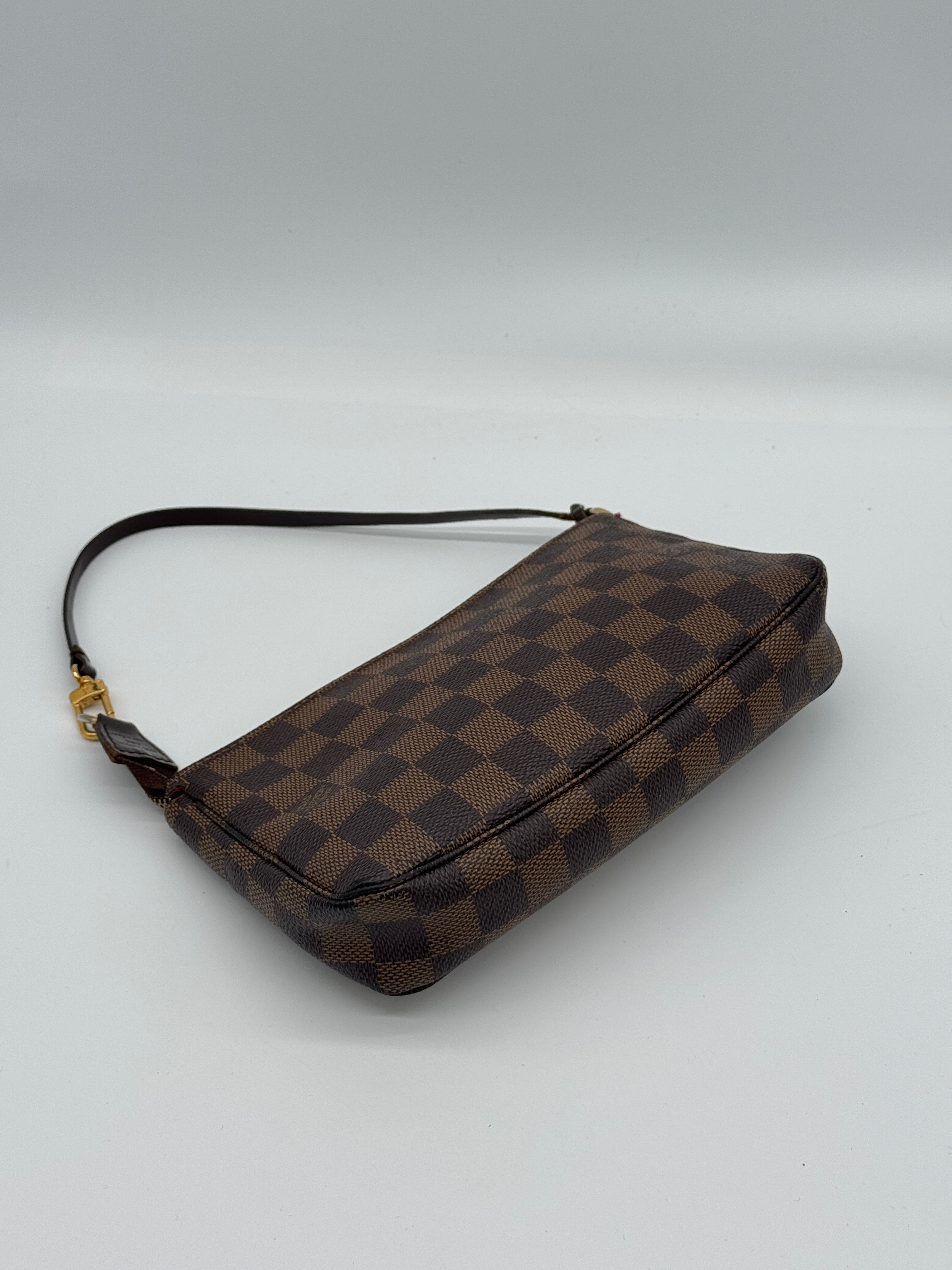 Louis Vuitton Pochette Accessoires