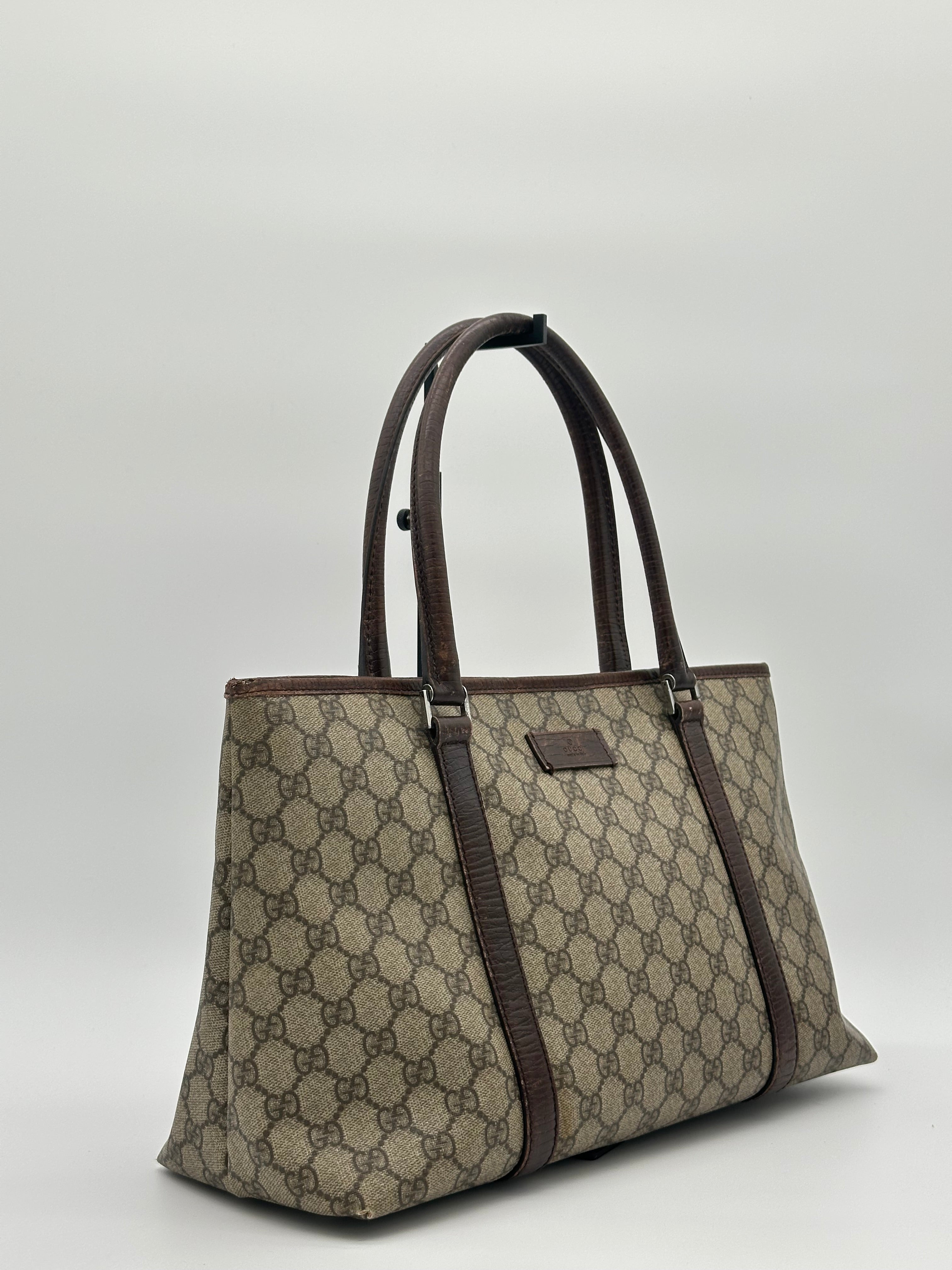 Gucci Medium Supreme Tote Bag