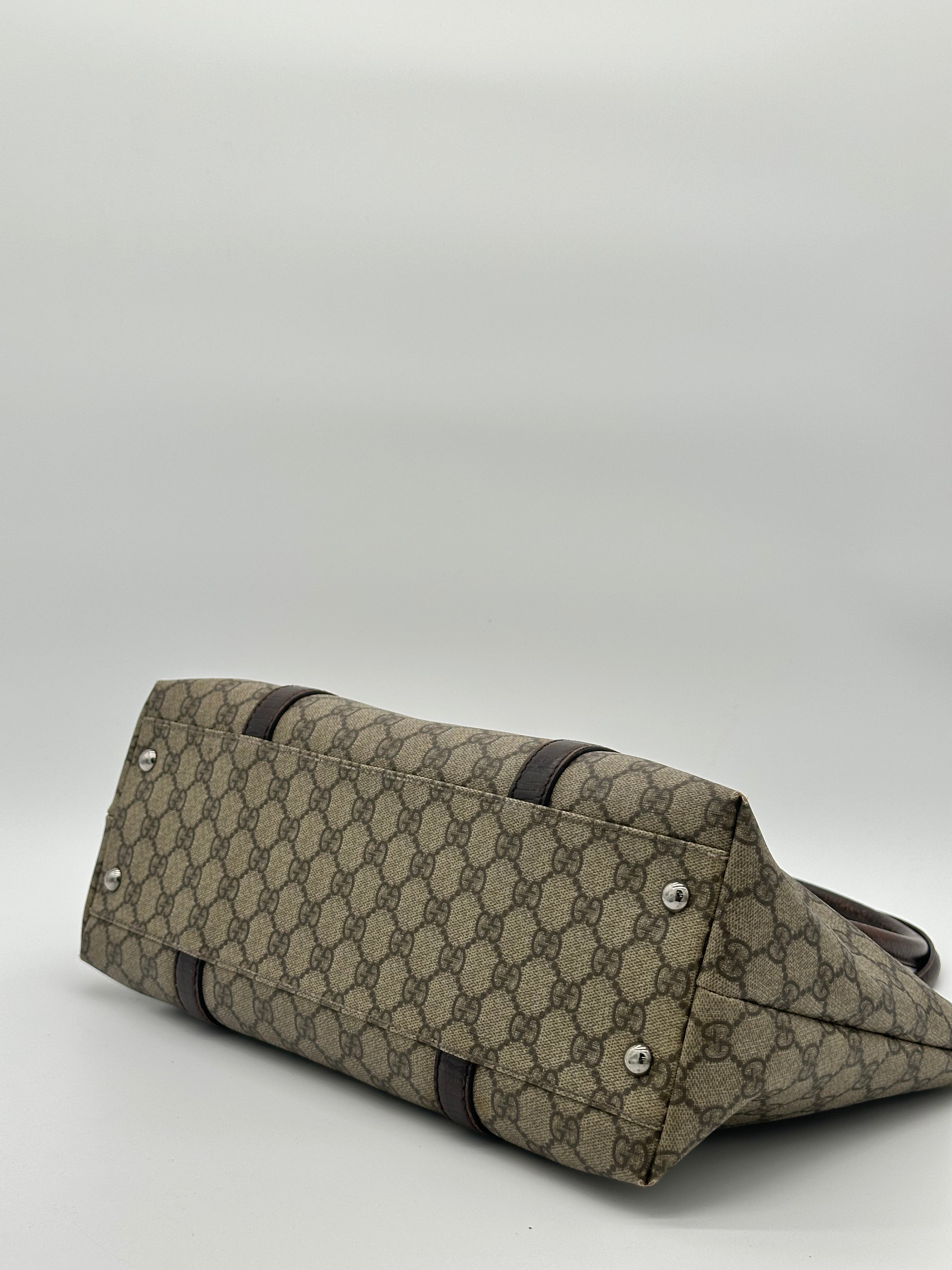 Gucci Medium Supreme Tote Bag