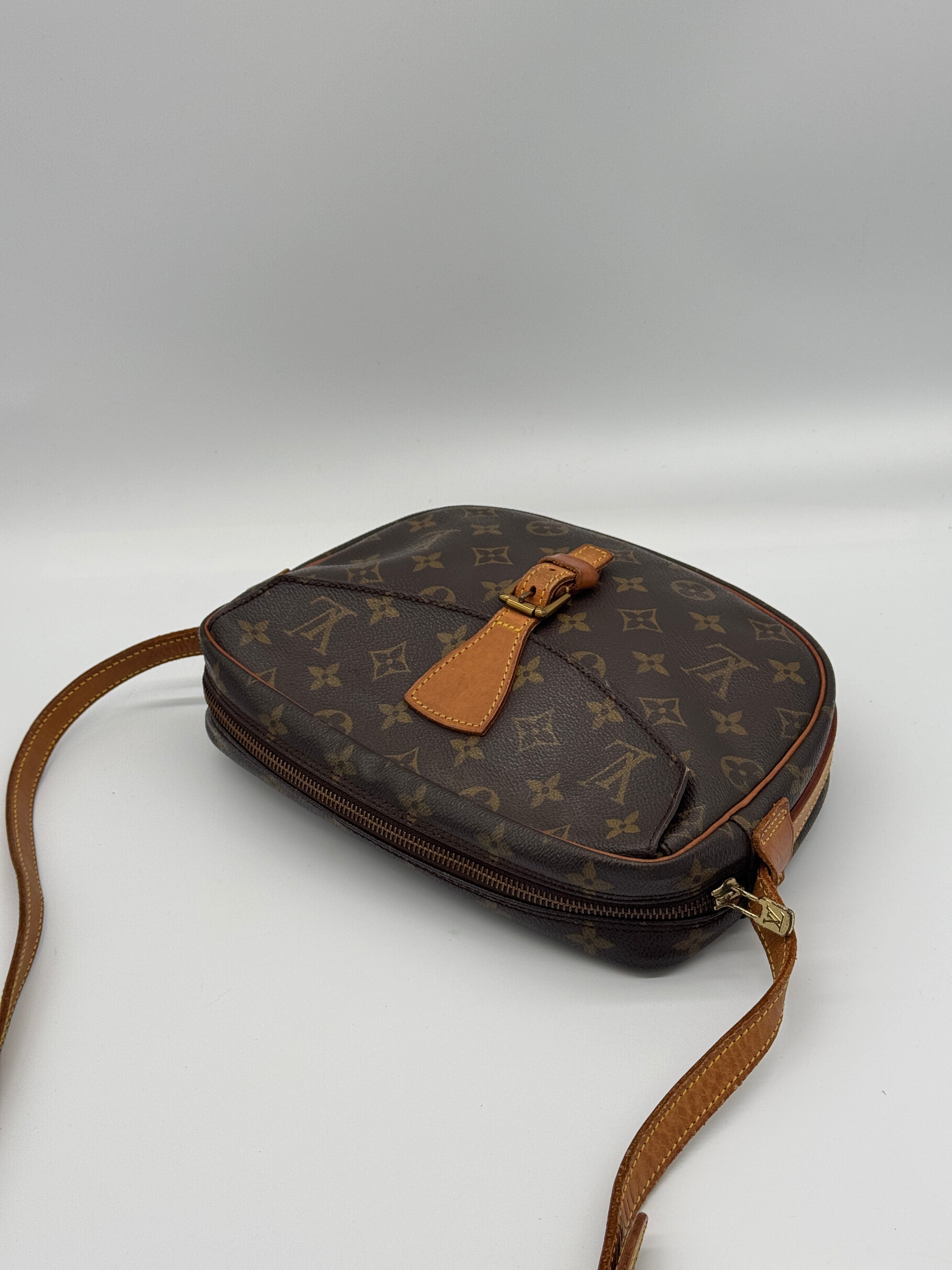 Louis Vuitton Jeune Fille MM