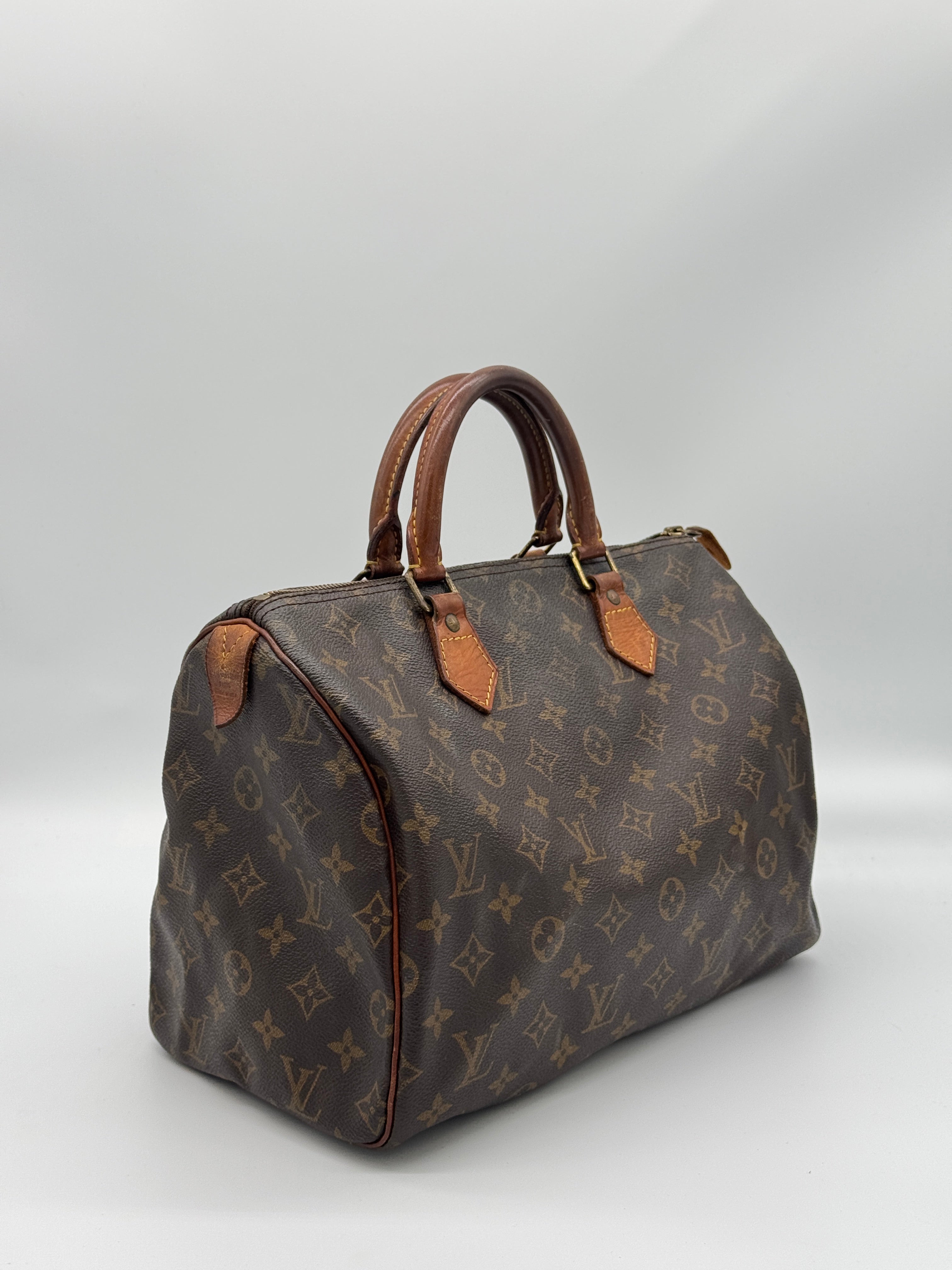 Louis Vuitton Speedy 30