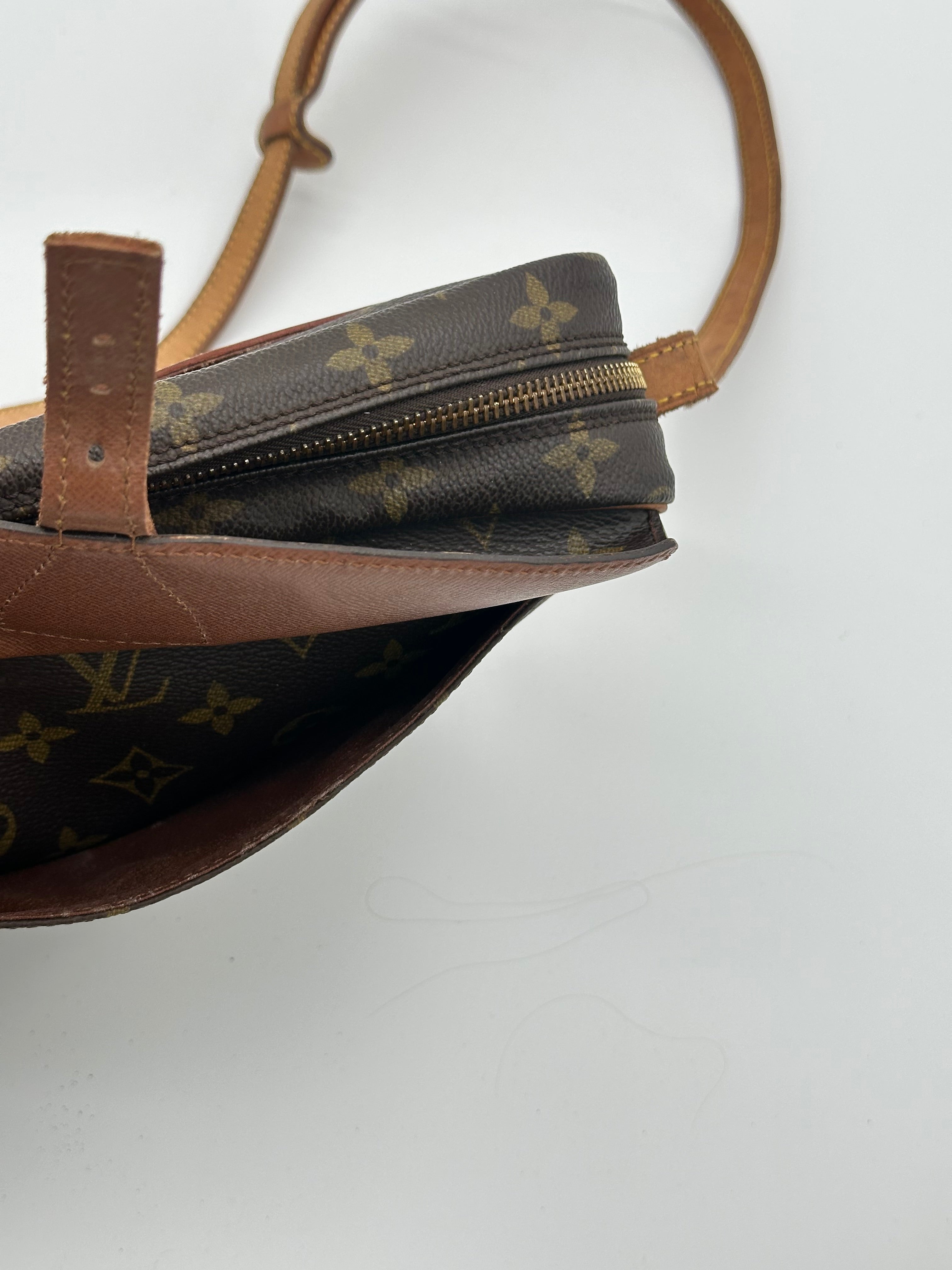 Louis Vuitton Jeune Fille MM