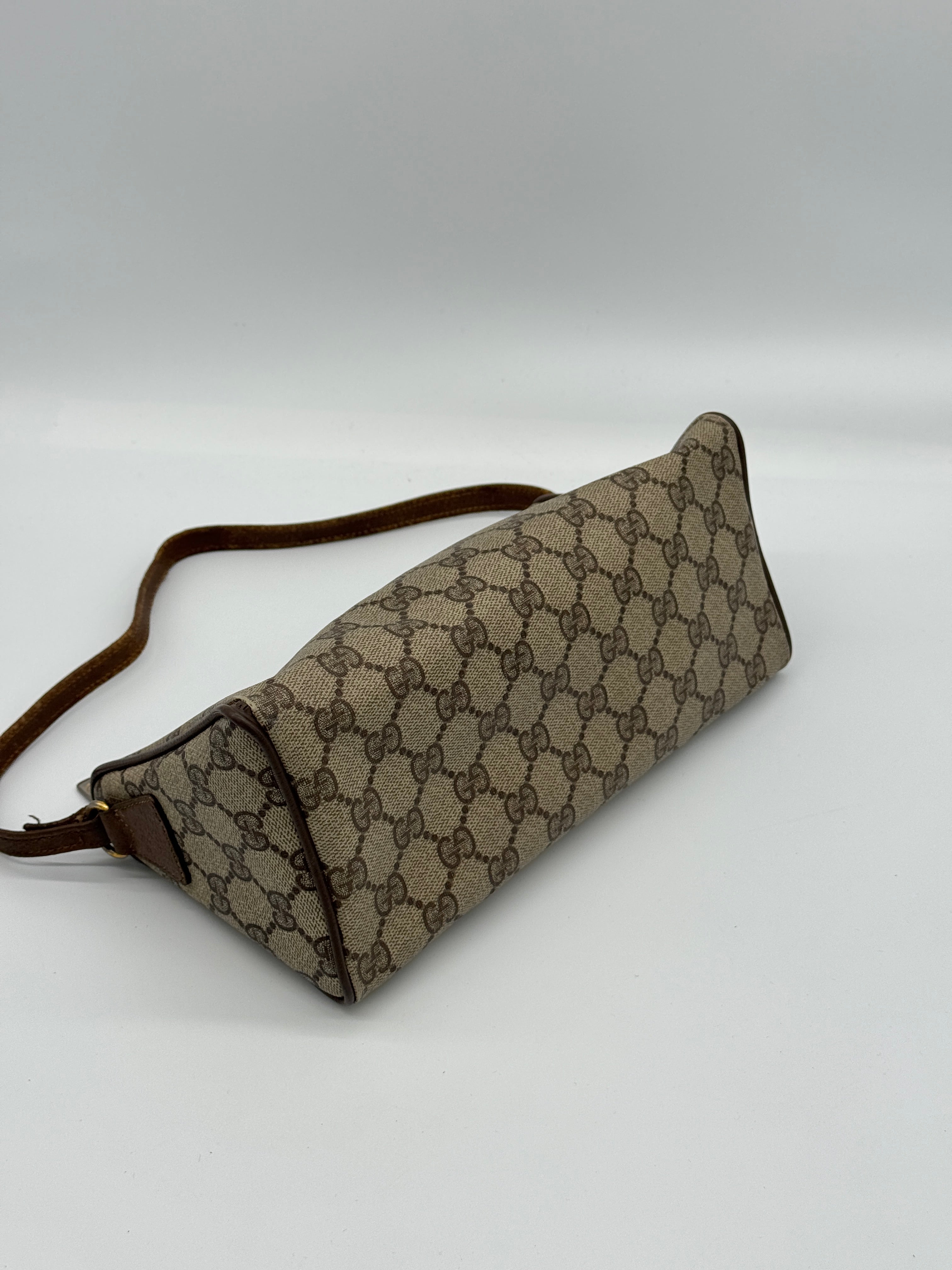 Gucci Triangle Small