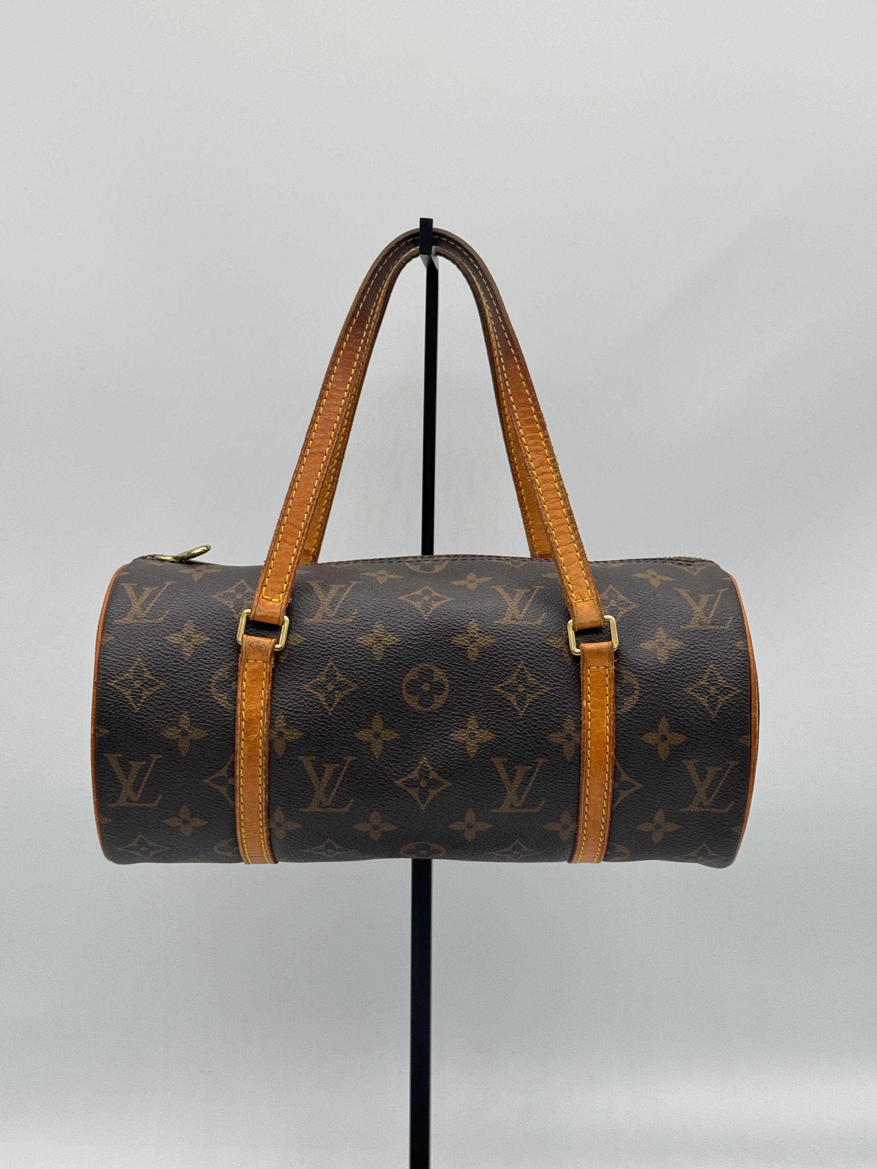 Louis Vuitton Papillon 26