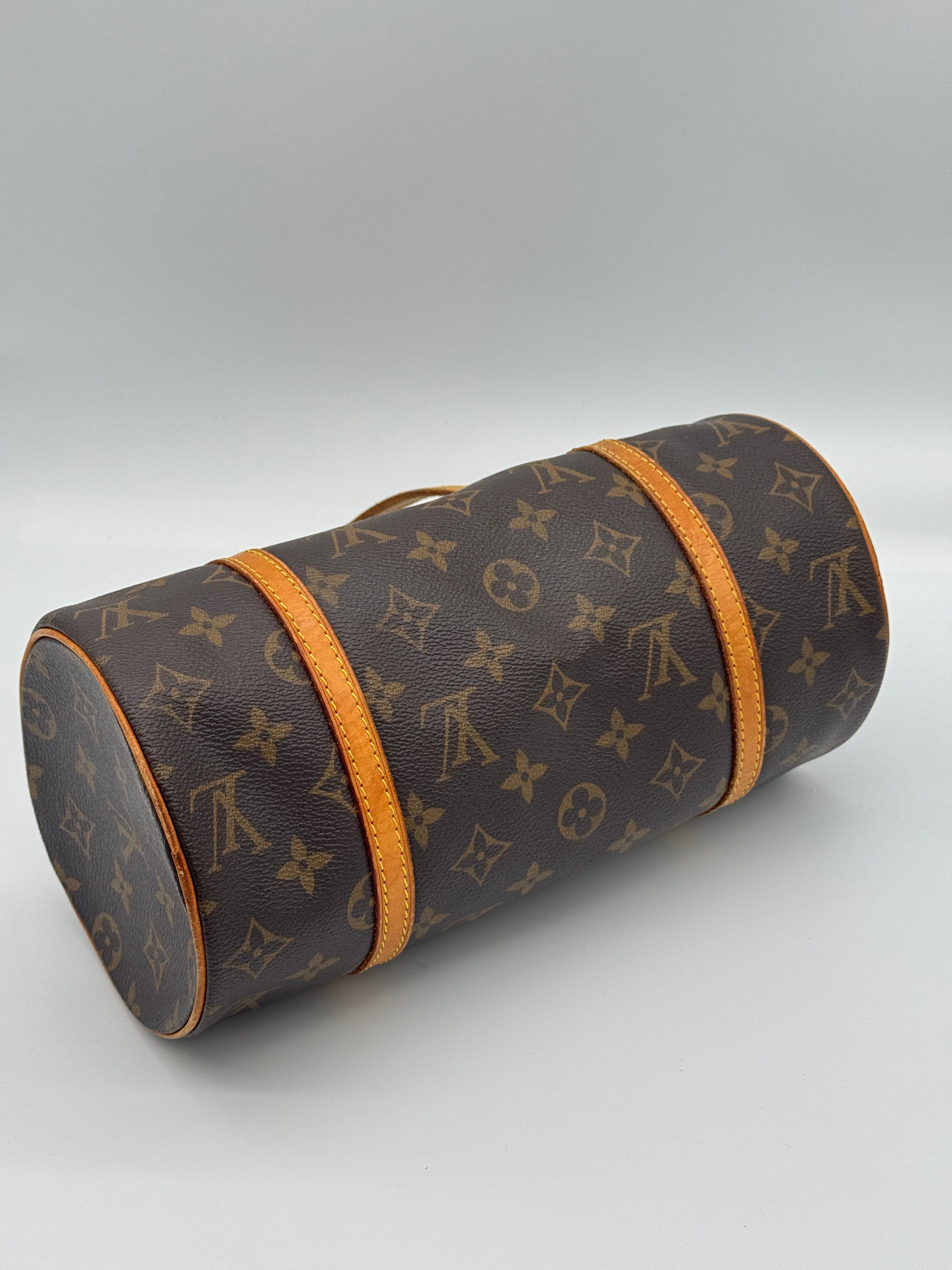 Louis Vuitton Papillon 26