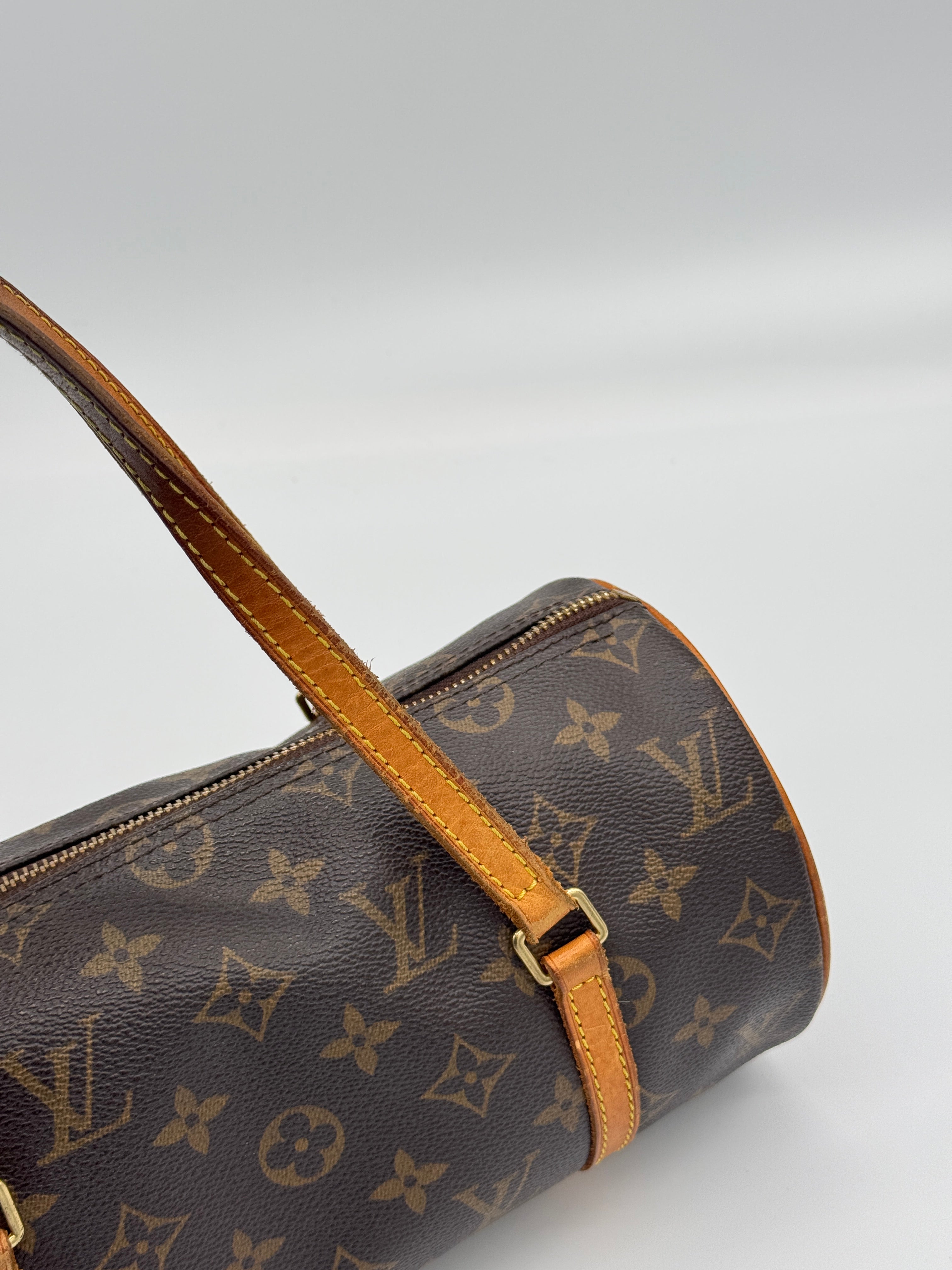 Louis Vuitton Papillon 26