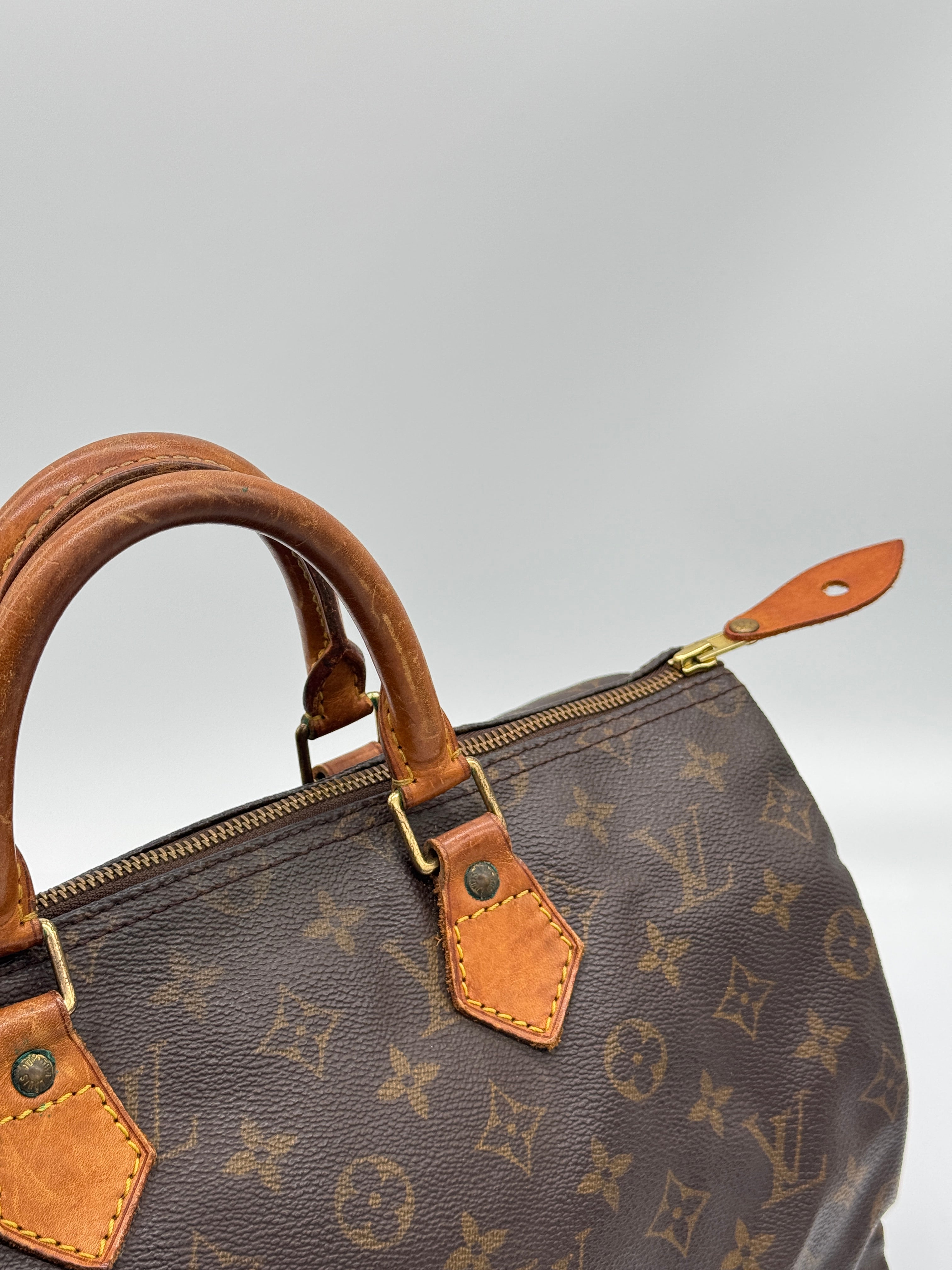 Louis Vuitton Speedy 35