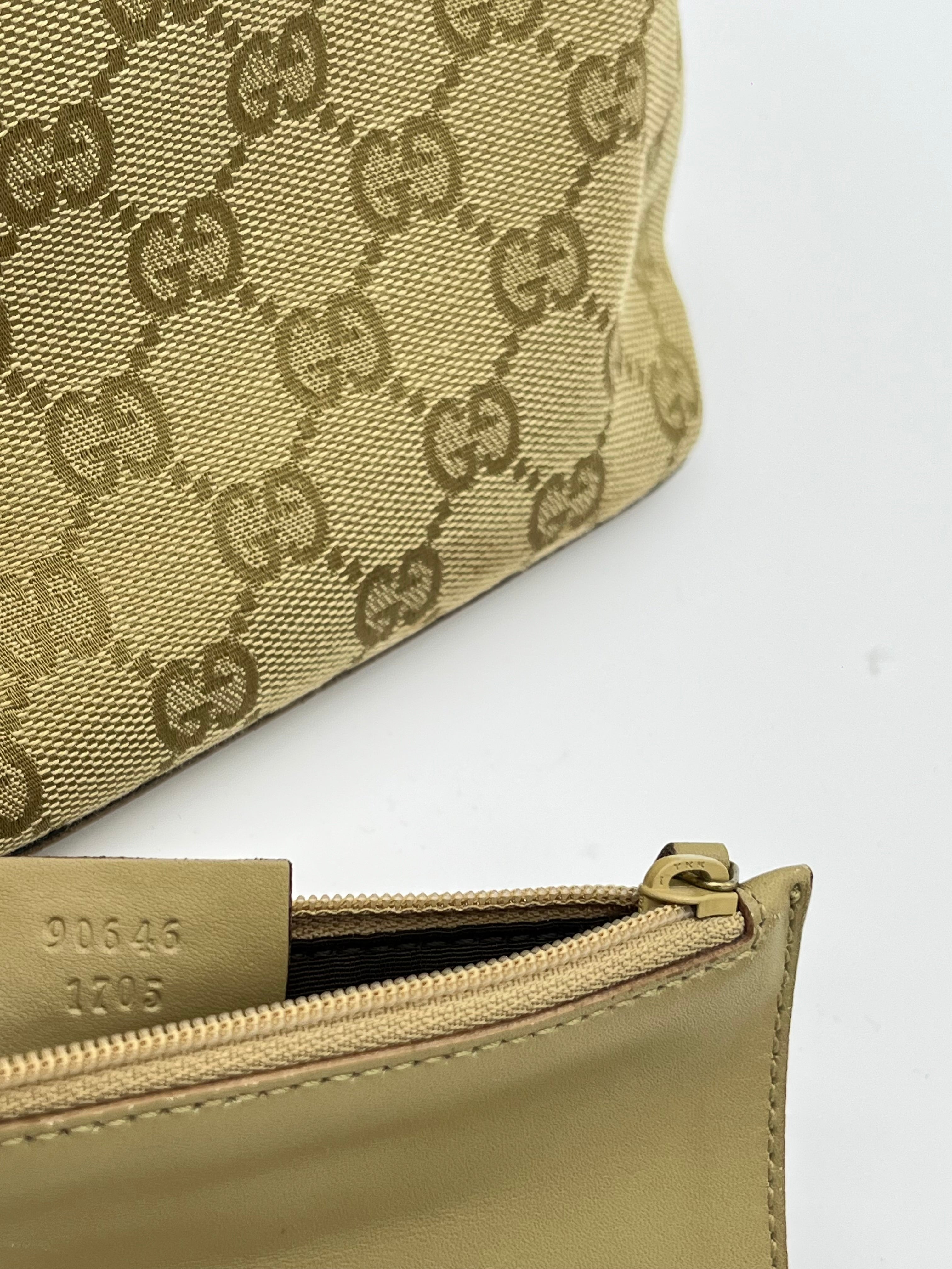 Gucci Canvas Looping