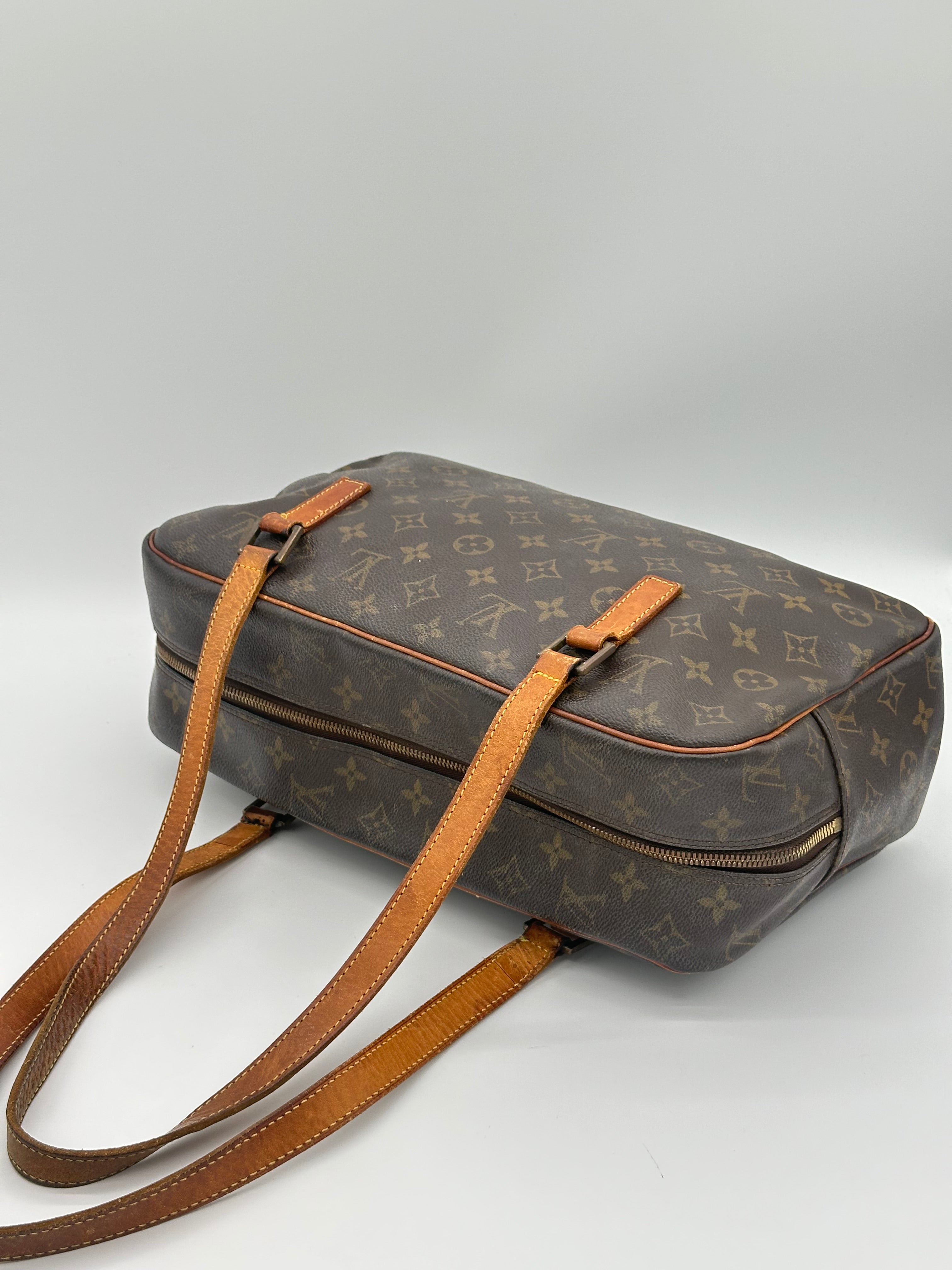 Louis Vuitton Cité GM