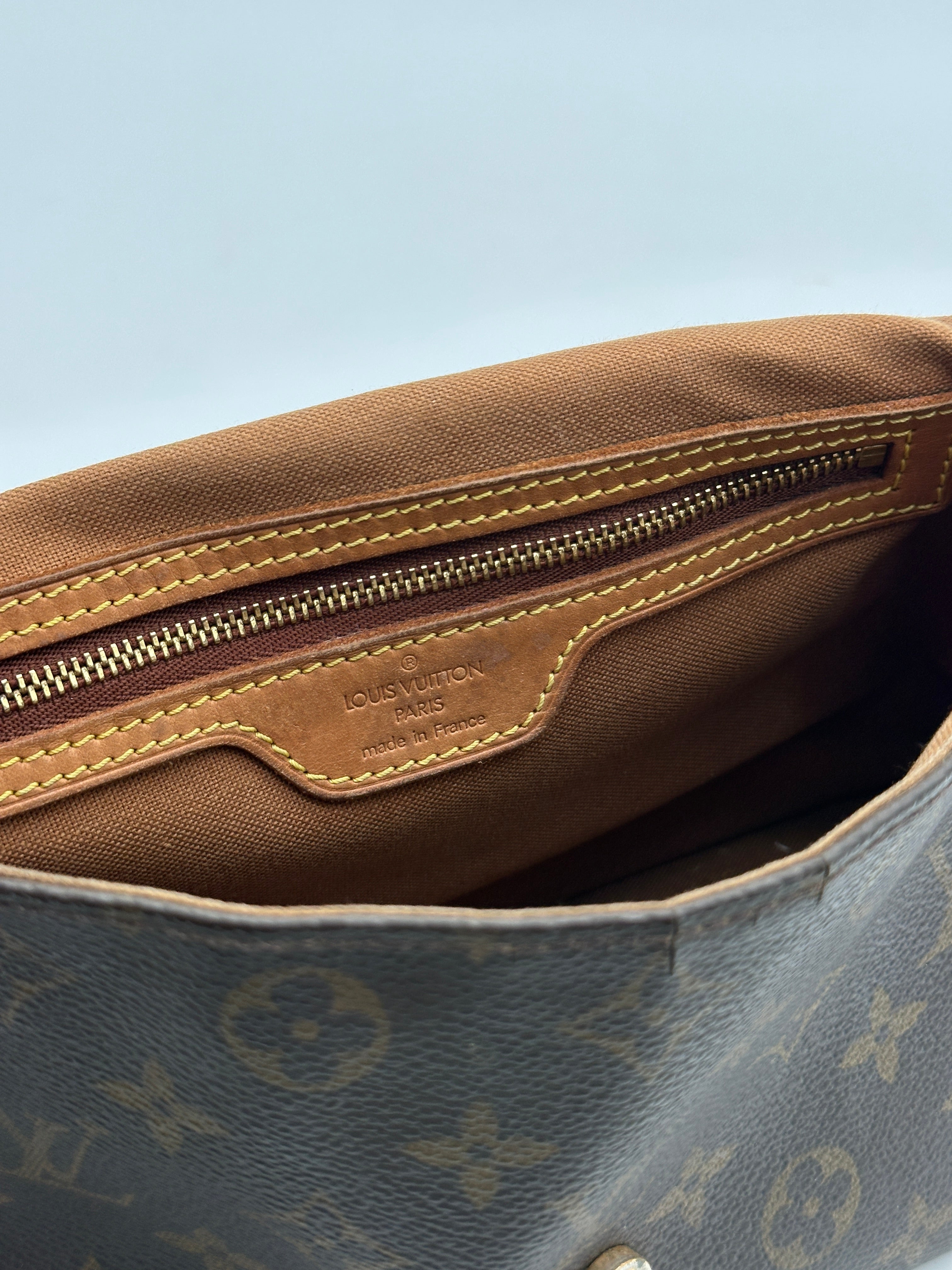 Louis Vuitton Mini Looping