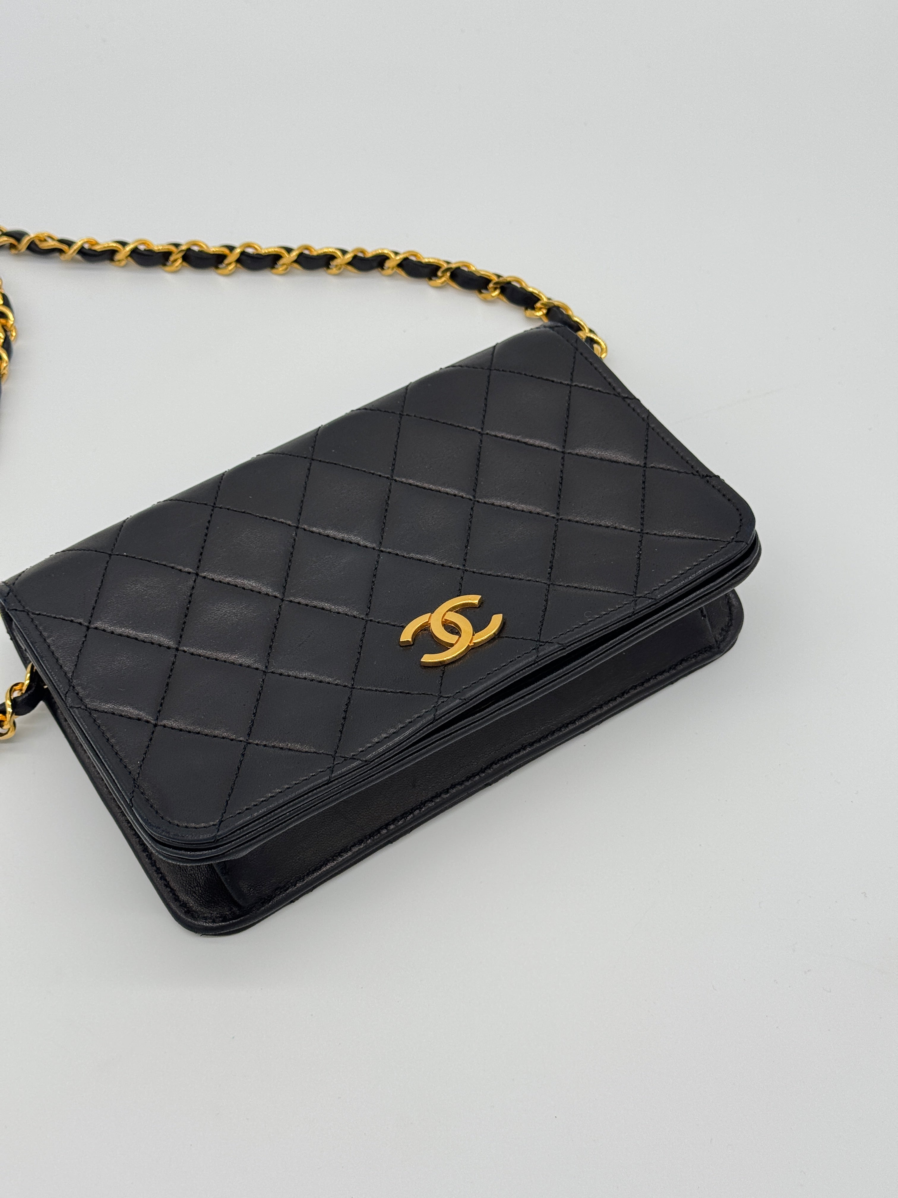 Chanel Wallet on Chain