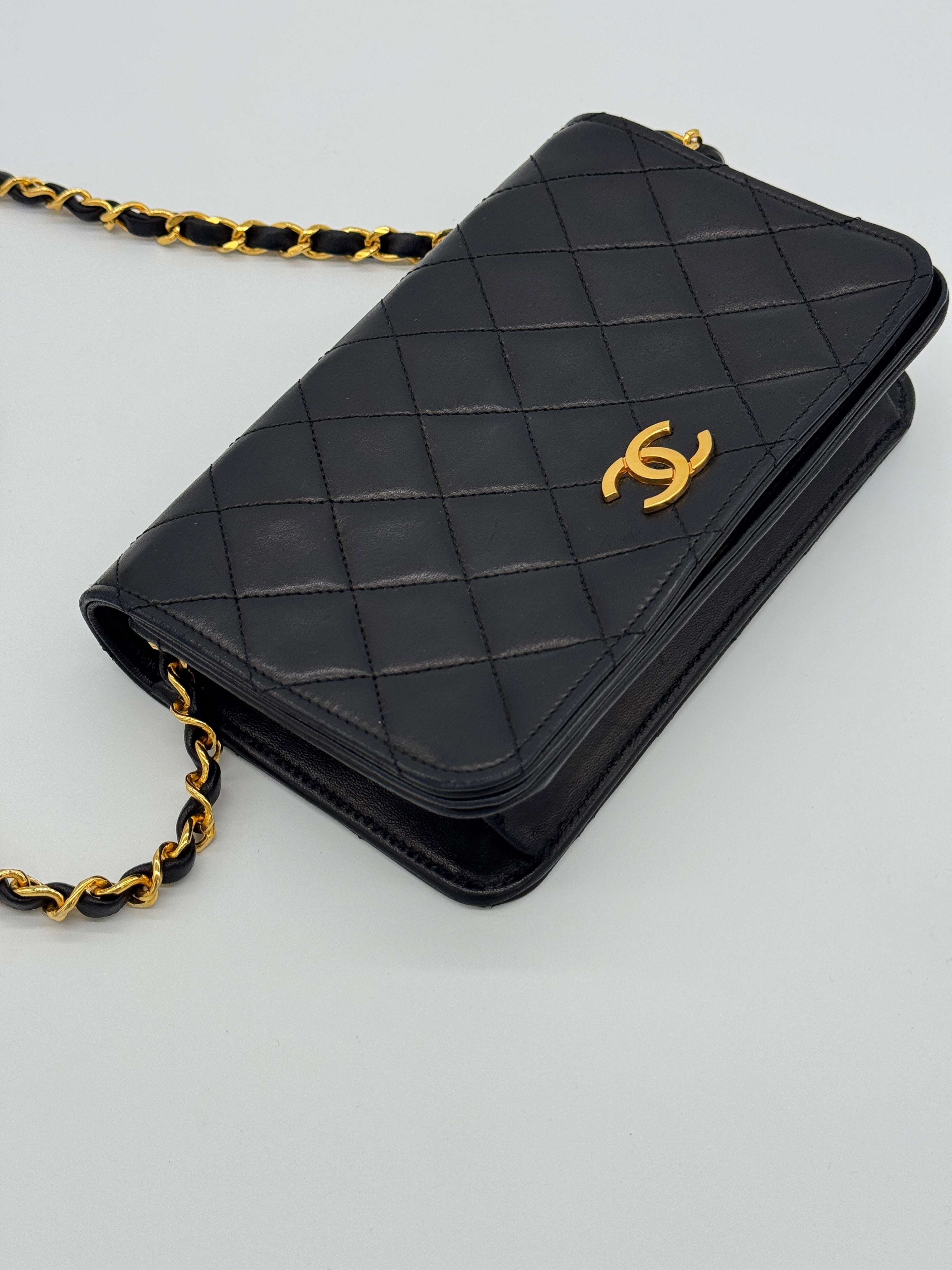 Chanel Wallet on Chain