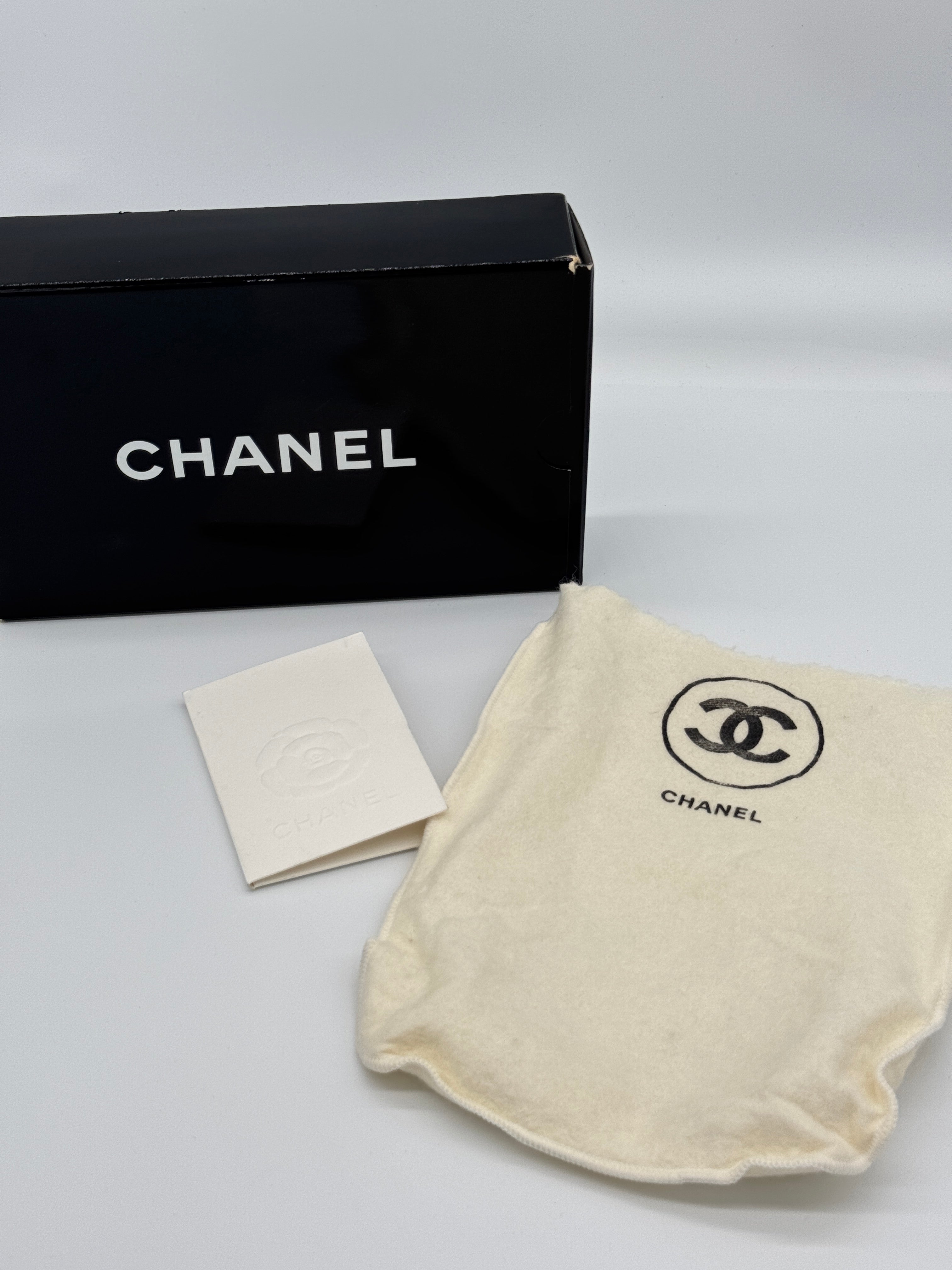 Chanel Wallet on Chain