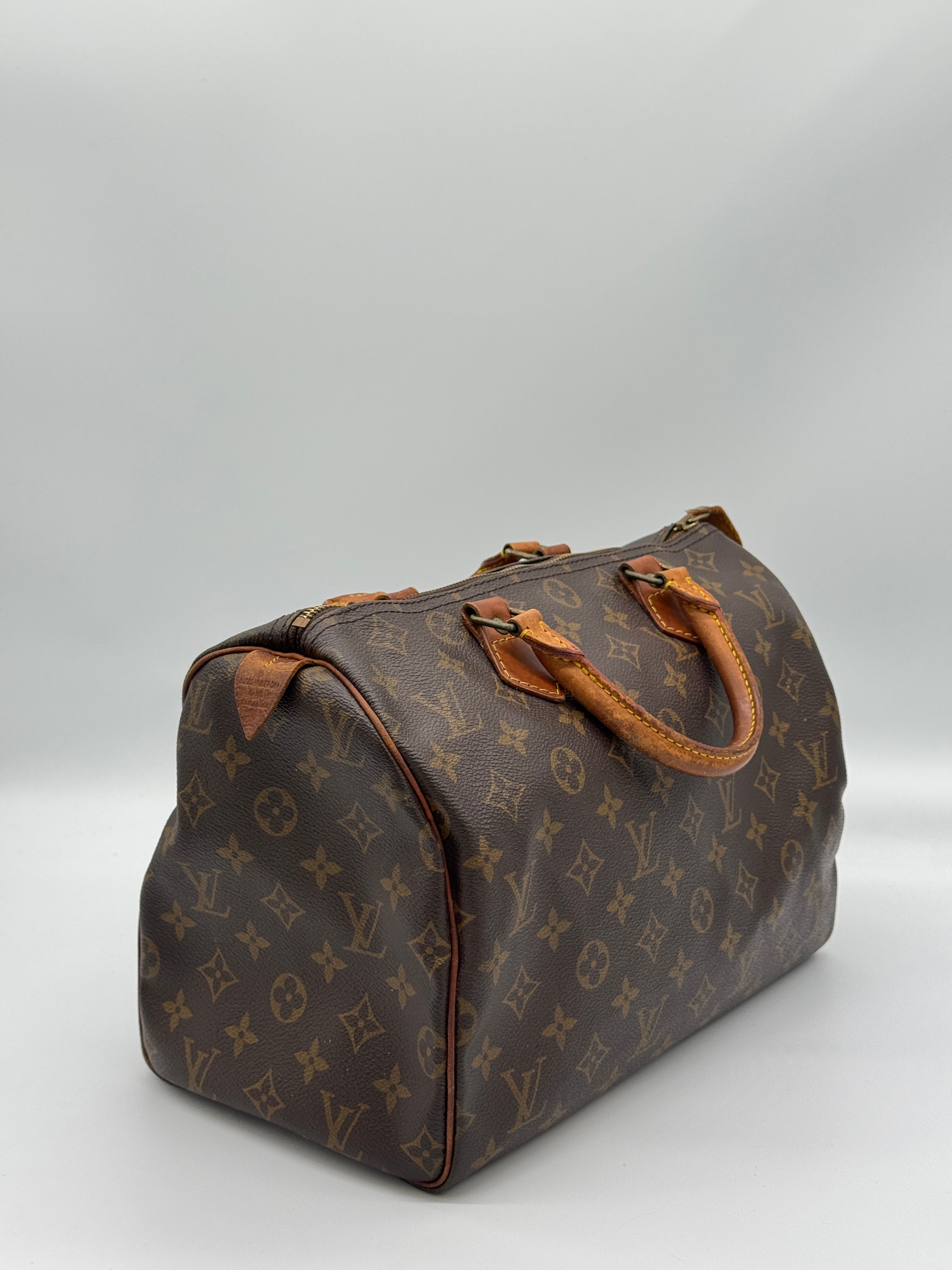 Louis Vuitton Speedy 30