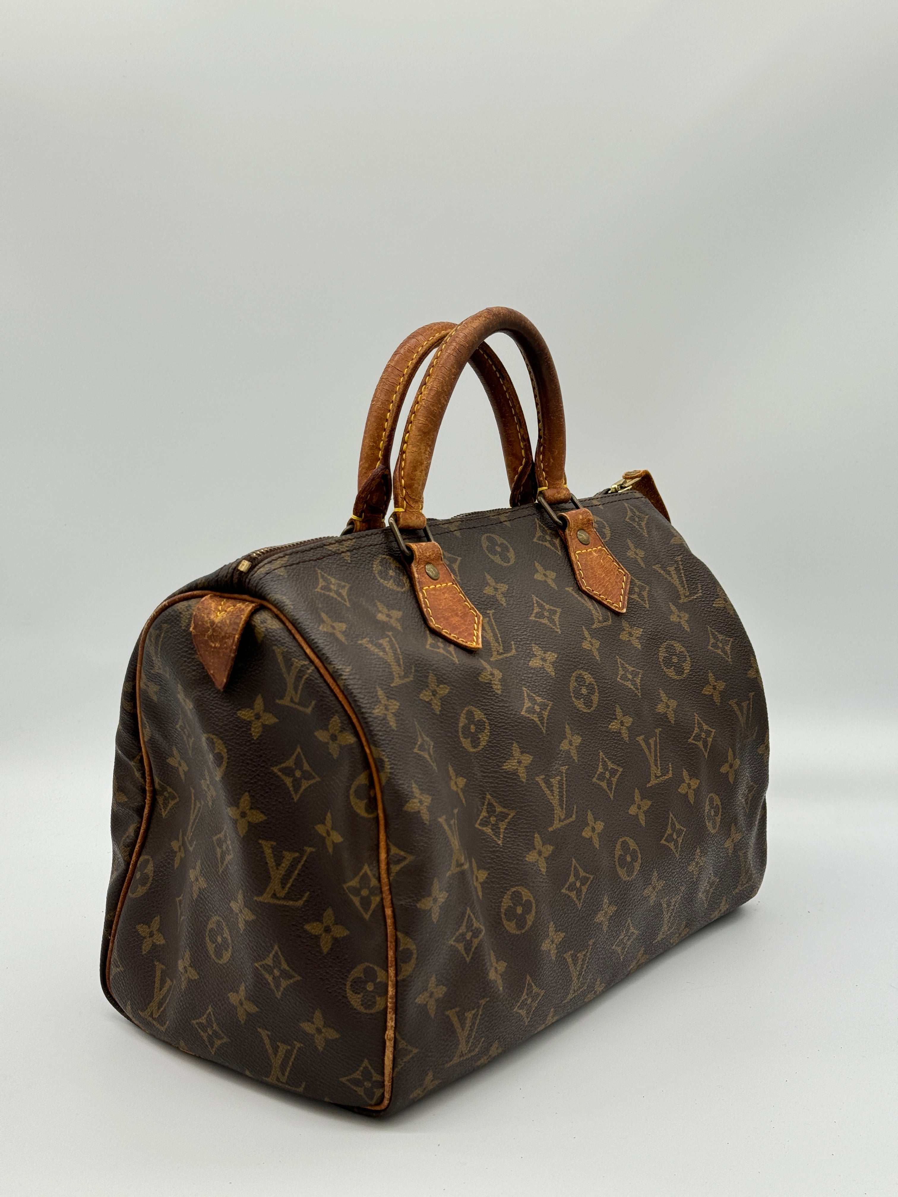 Louis Vuitton Speedy 30