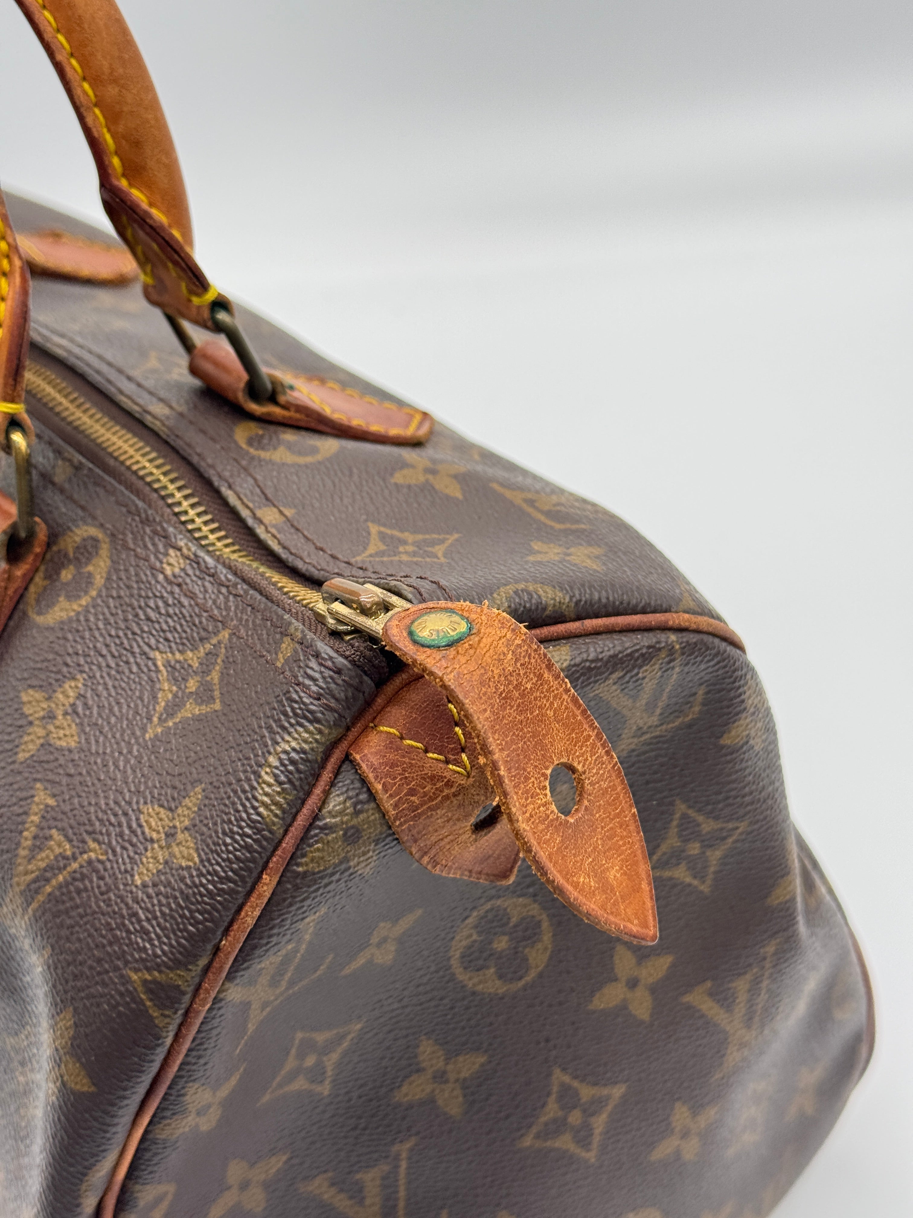 Louis Vuitton Speedy 30