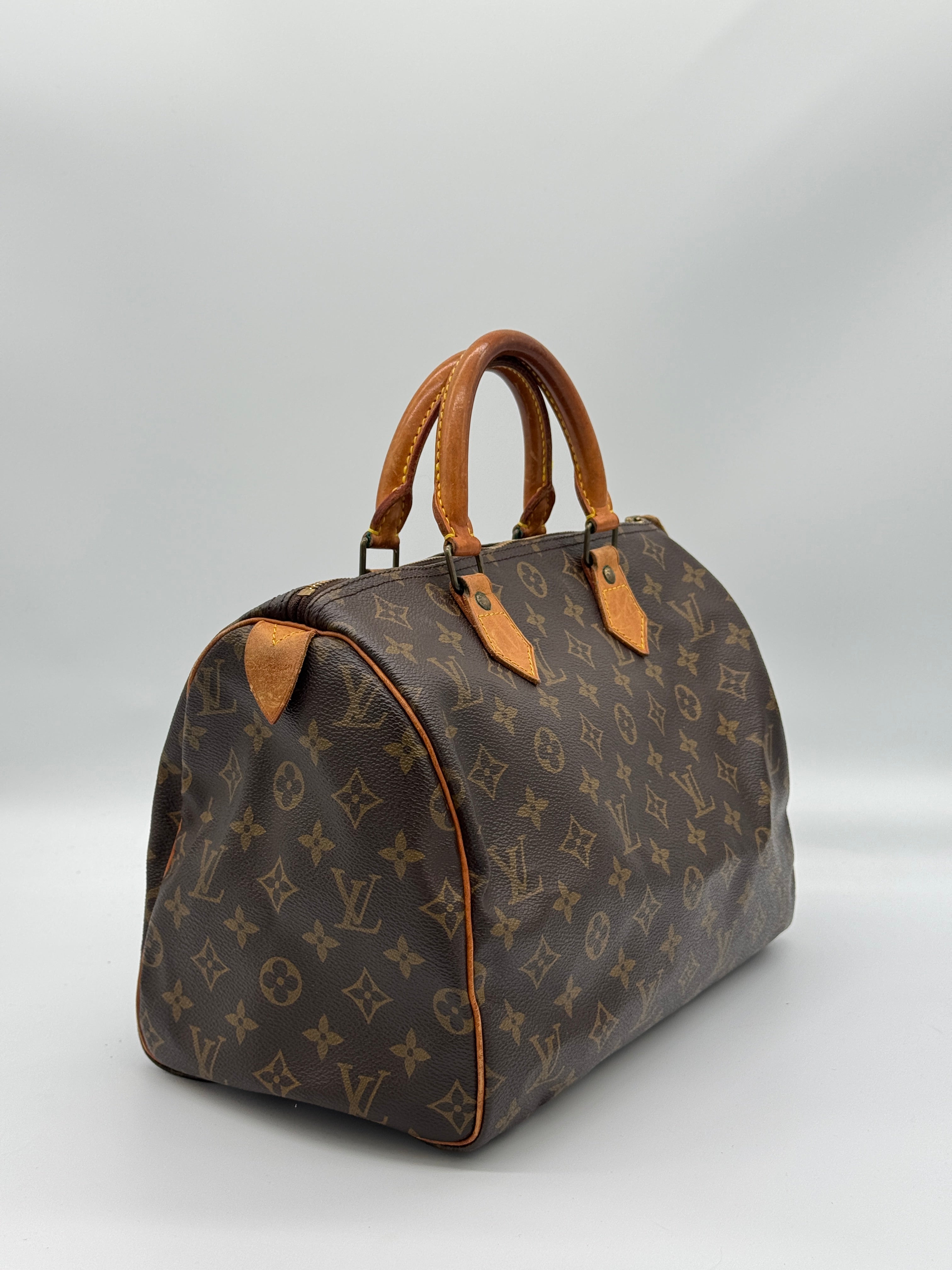 Louis Vuitton Speedy 30