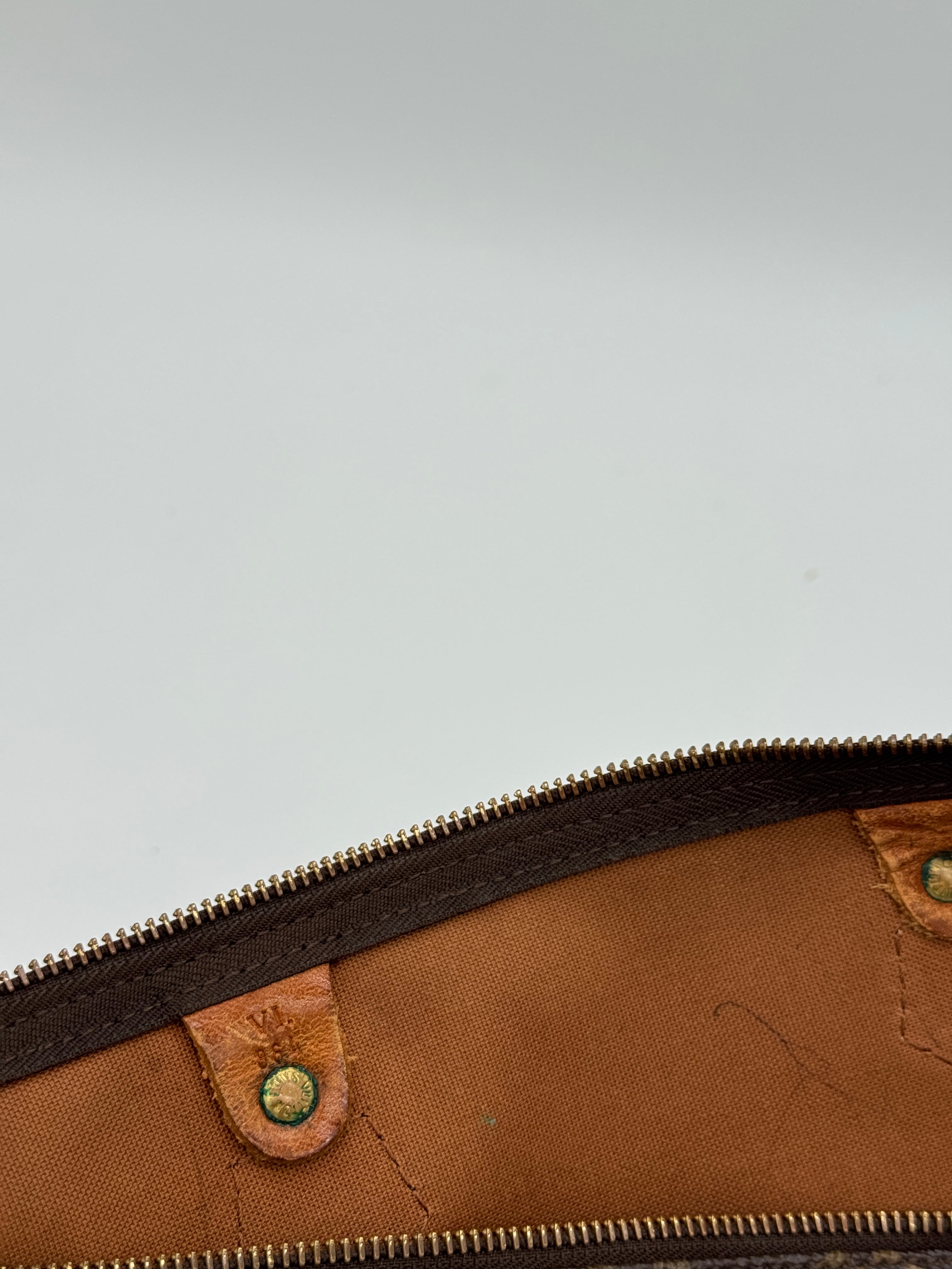 Louis Vuitton Speedy 35